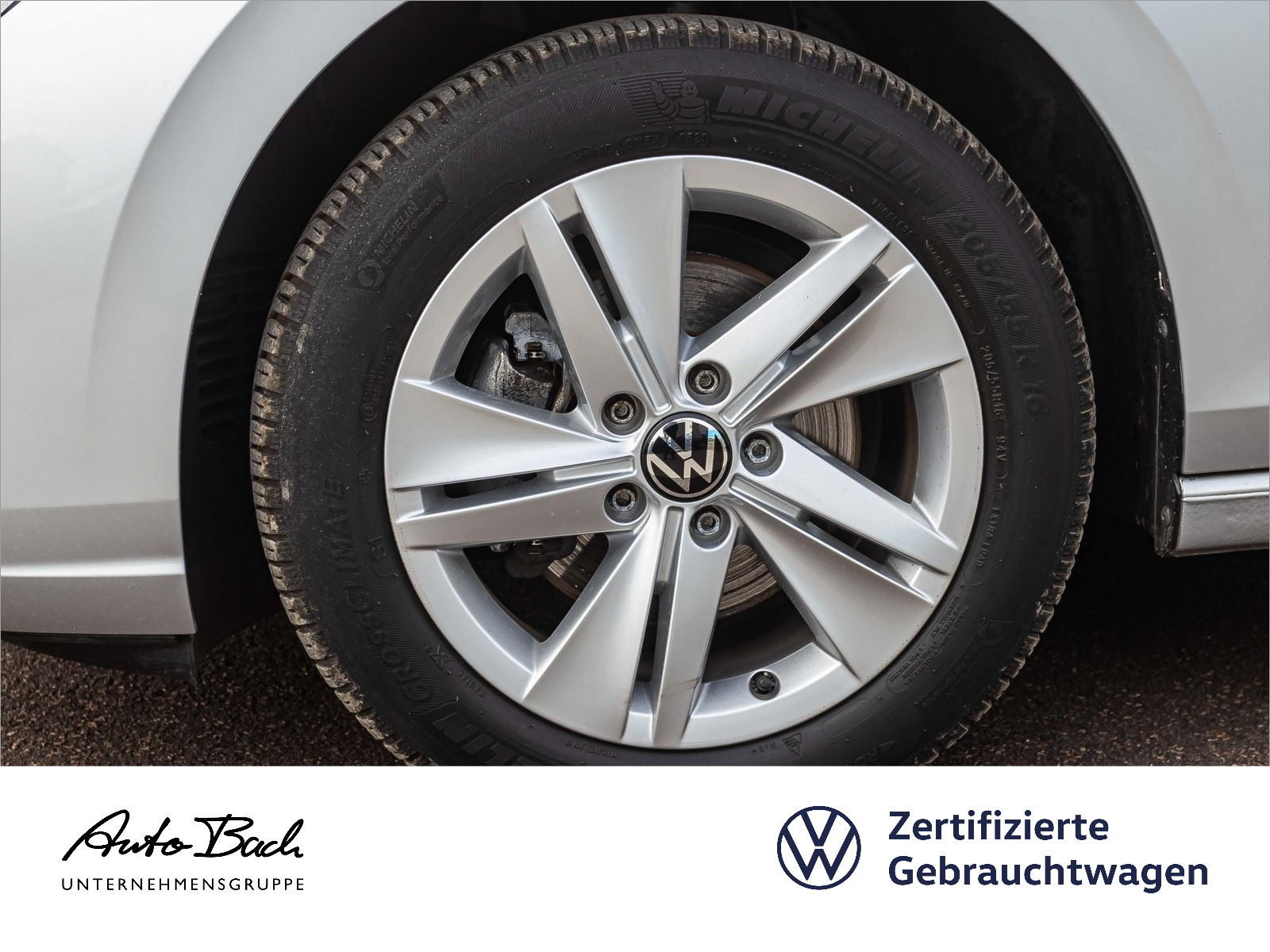 Volkswagen Golf VIII Life 1.5TSI Navi LED ACC CarPlay EPH