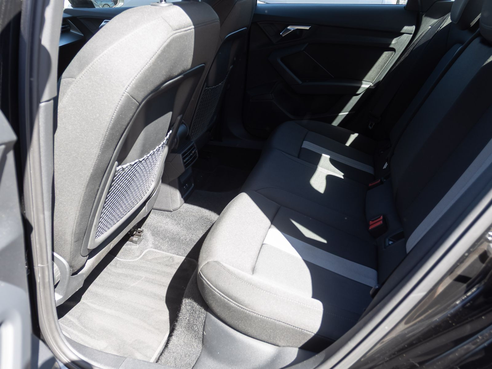 Audi A3 Limousine advanced 30TFSI Stronic Navi LED ACC