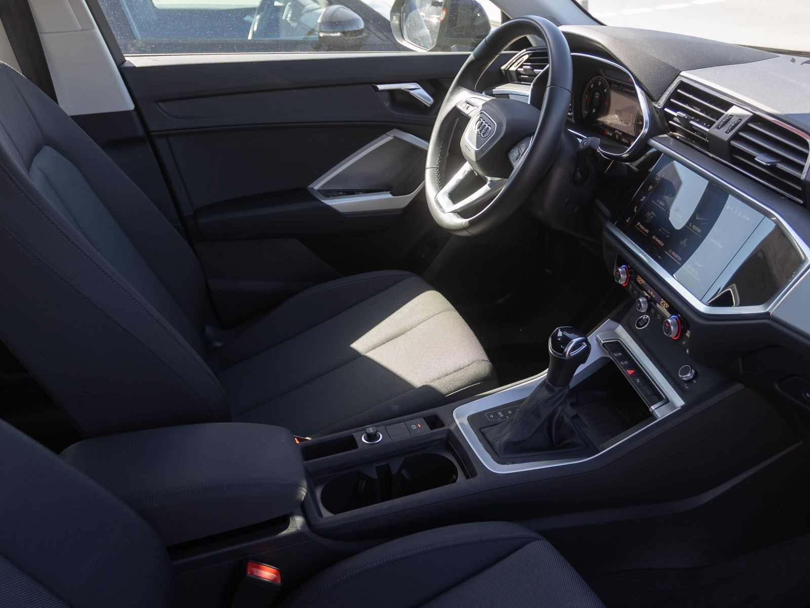 Audi Q3 35TDI Stronic Navi LED ACC CarPlay EPH