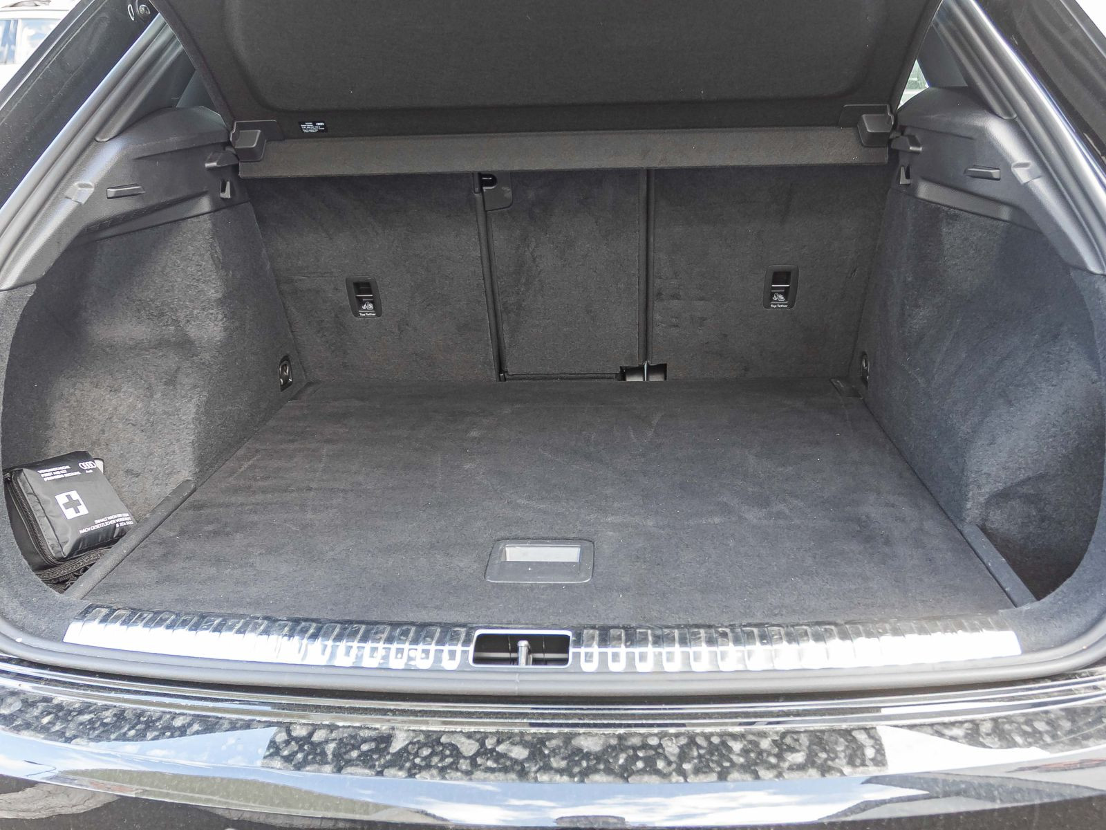 Audi Q3 S line 40TFSI qu Stronic Navi LED ACC CarPlay