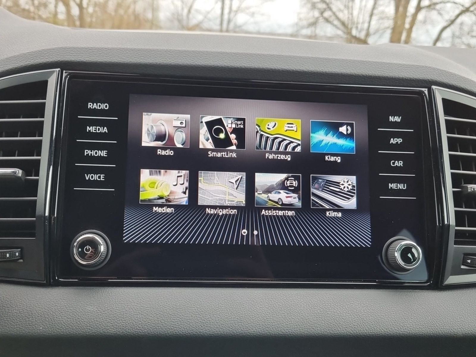 Skoda Karoq Sportline 2.0TDI DSG LED ACC AHK EPH