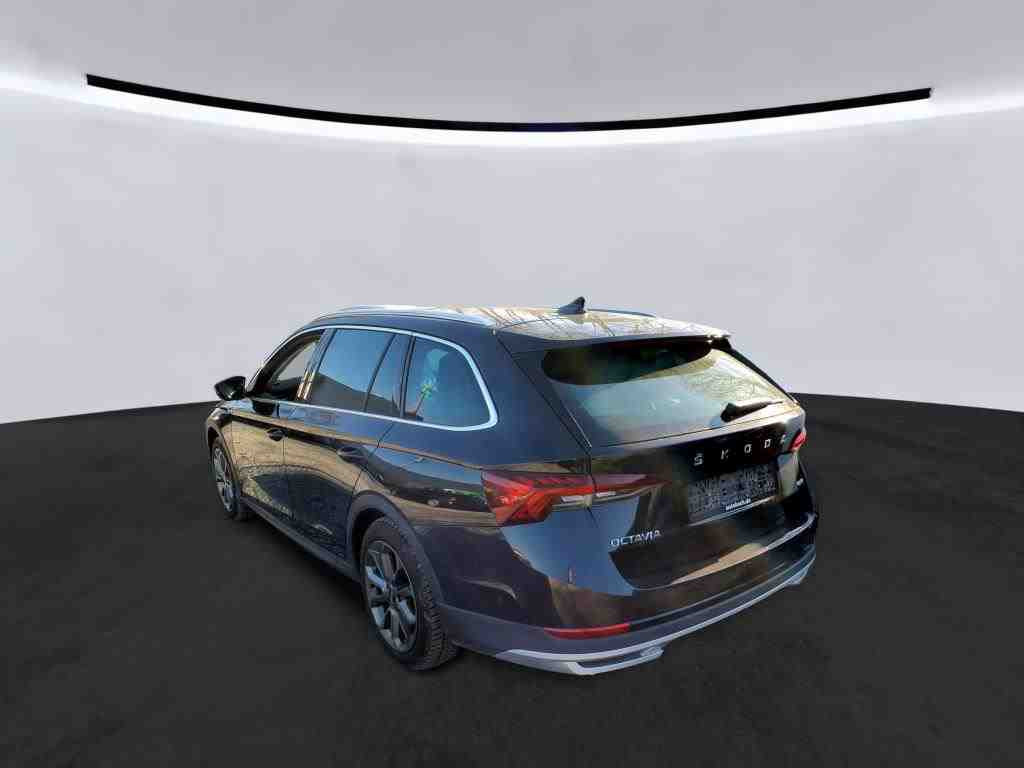 Skoda Octavia Combi SCOUT 2.0TDI 4x4 DSG HuD Navi ACC