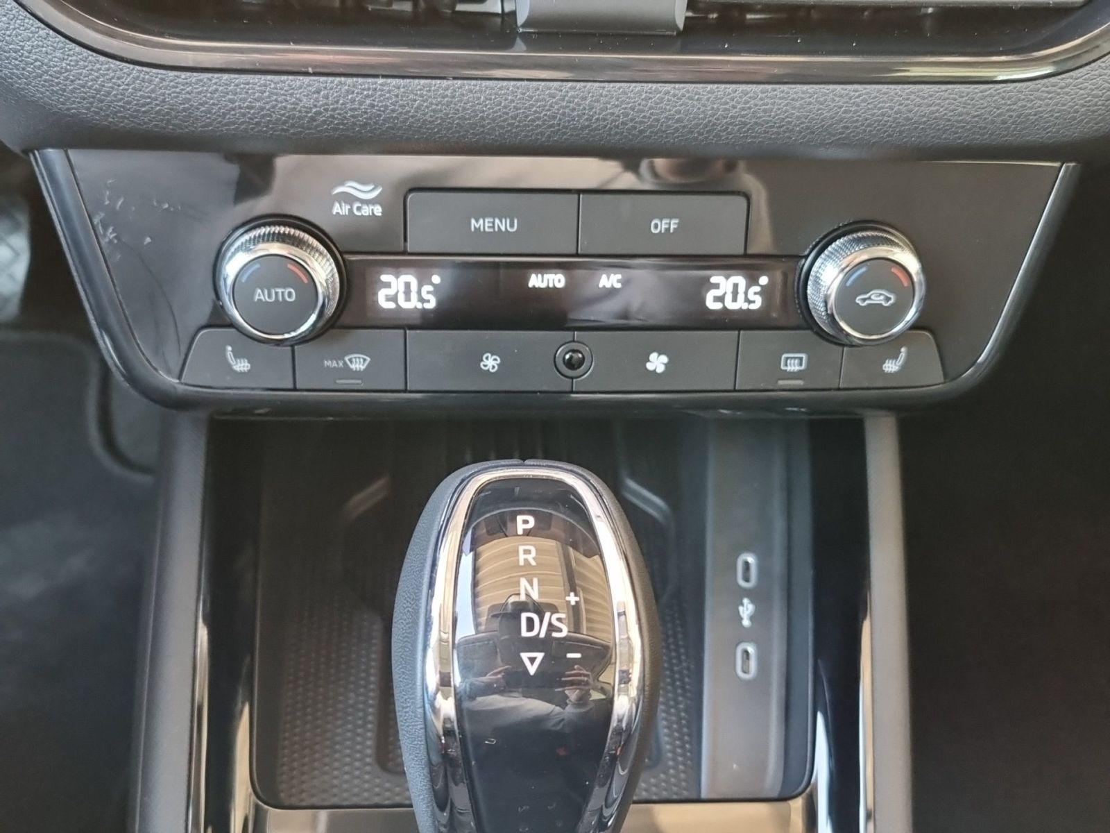 Skoda Scala Tour 1.0TSI DSG ACC EPH LED Navi CarPlay