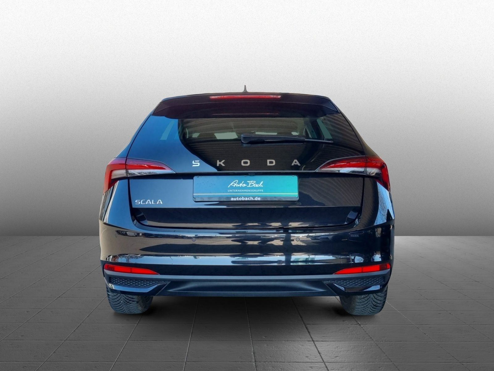 Skoda Scala Tour 1.0TSI DSG ACC EPH LED Navi CarPlay