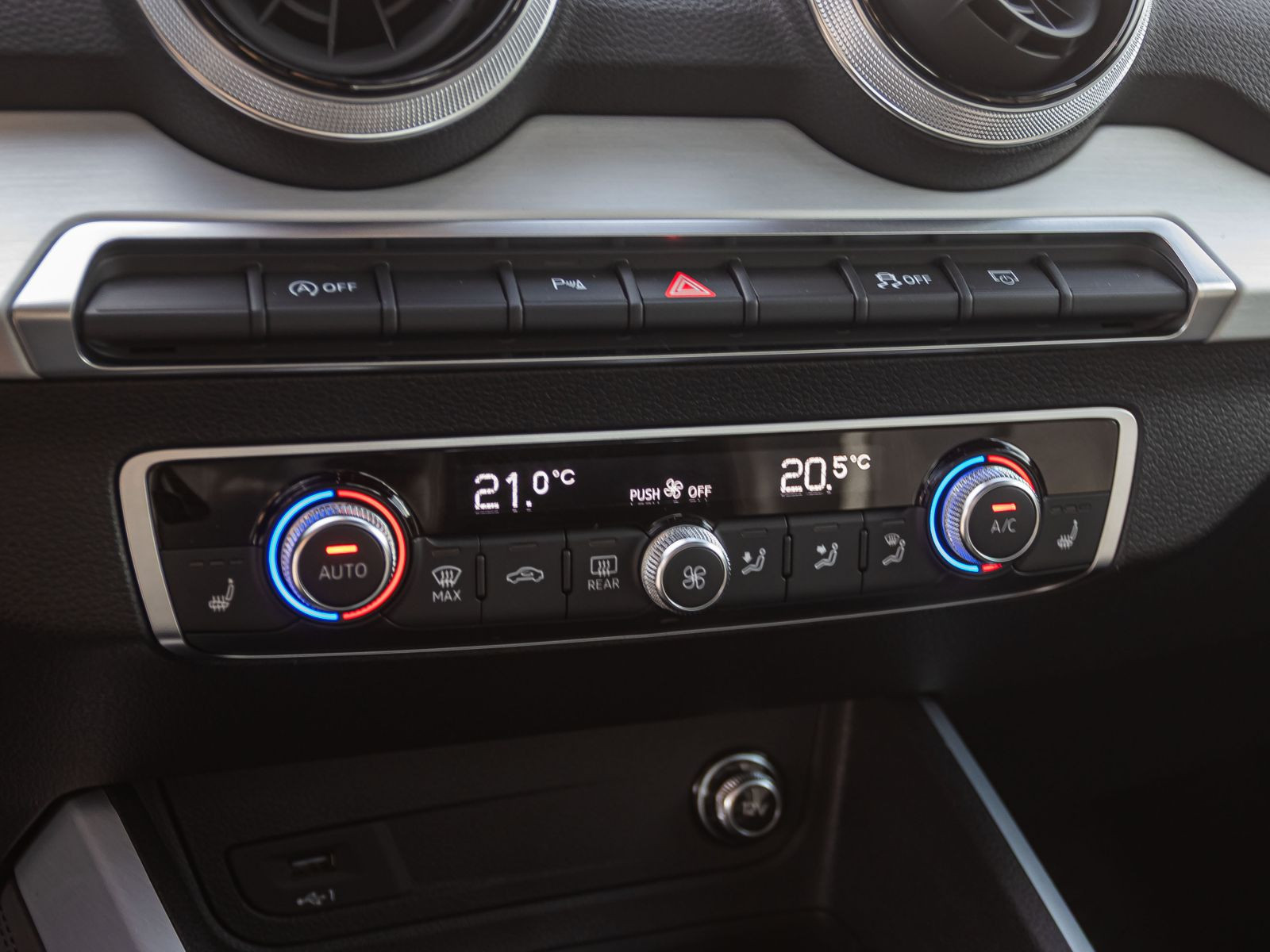 Audi Q2 S line 40TFSI qu Stronic Navi LED ACC EPH AHK