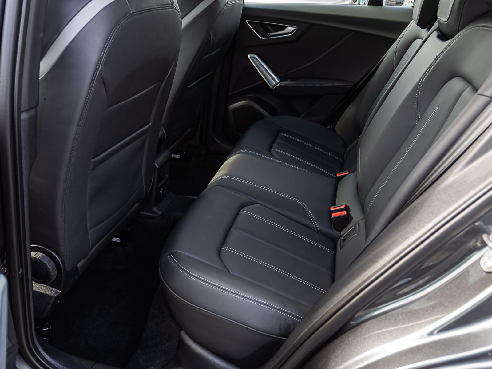 Audi Q2 S line 40TFSI qu Stronic Navi LED ACC EPH AHK