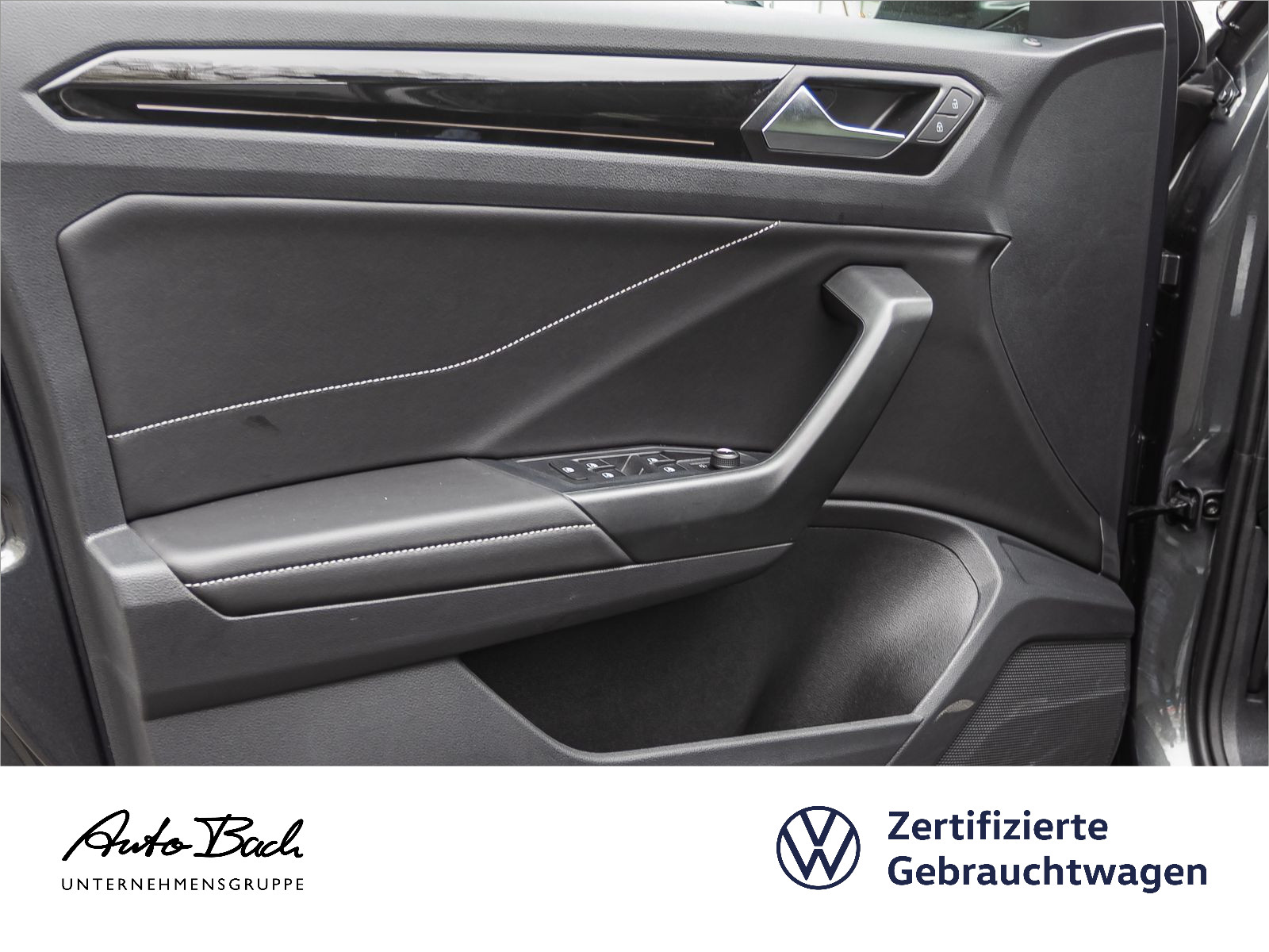 Volkswagen T-ROC 1.5 TSI DSG R-Line, AHK, Navi, LED, Rückfahrkamera, App-Connect
