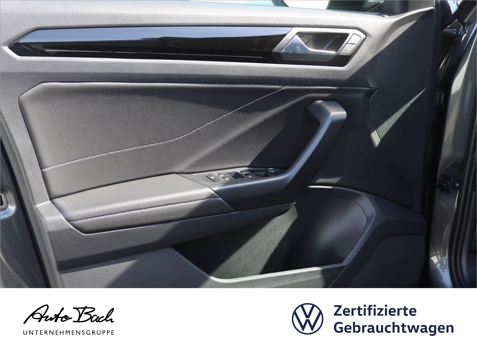 Volkswagen T-ROC 1.5 TSI DSG R-Line, Navi, LED, AHK, Rückfahrkamera, App-Connect