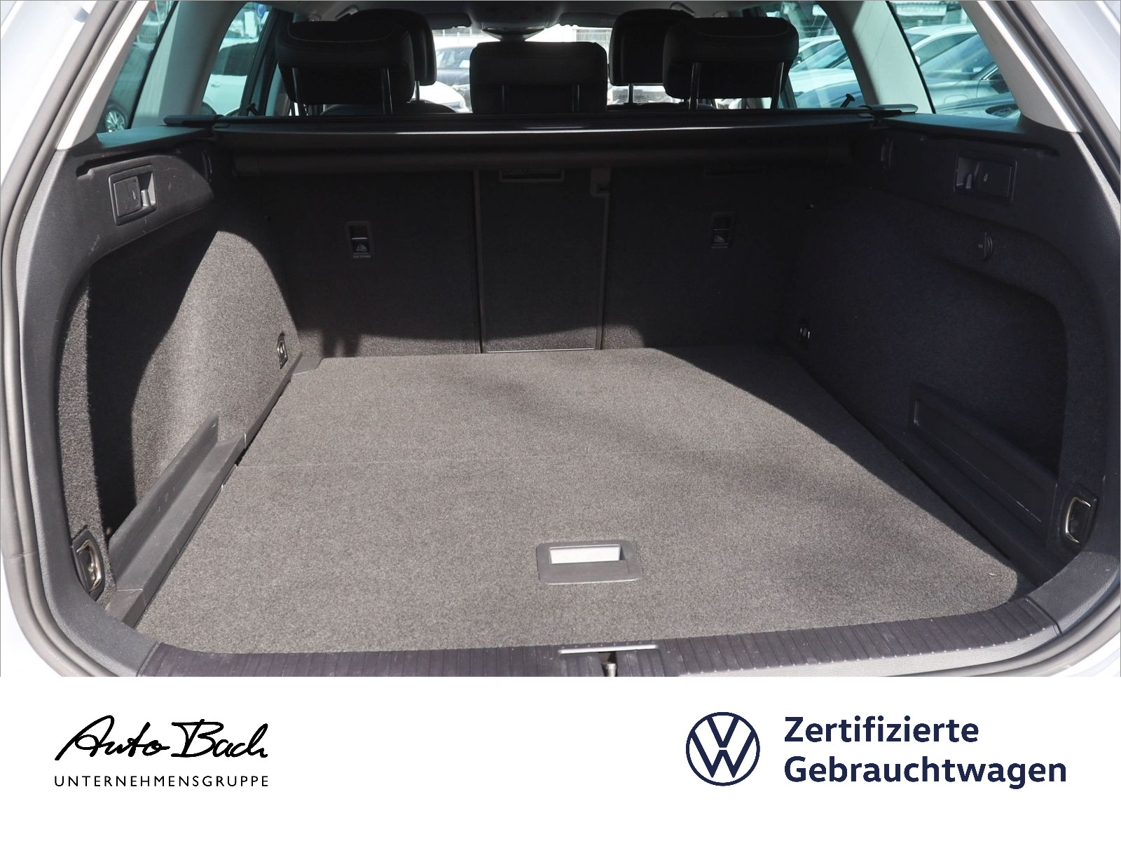 Volkswagen Passat Variant 2.0 TDI DSG Elegance, Navi, LED-Matrix, Rückfahrkamera, App-Connect