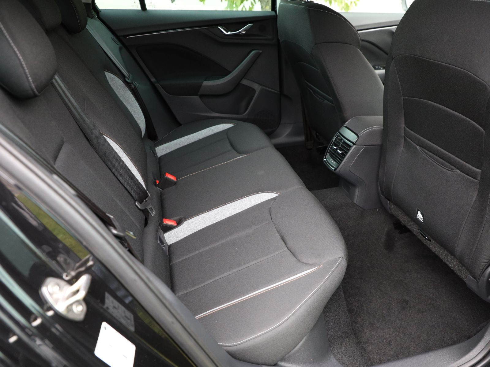 Skoda Scala Balance 1,5 TSI DSG ACC AHK NAVI RFK KESSY