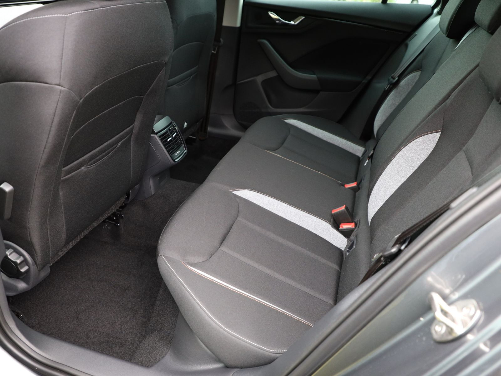 Skoda Scala Balance 1,5 TSI DSG ACC AHK NAVI RFK KESSY