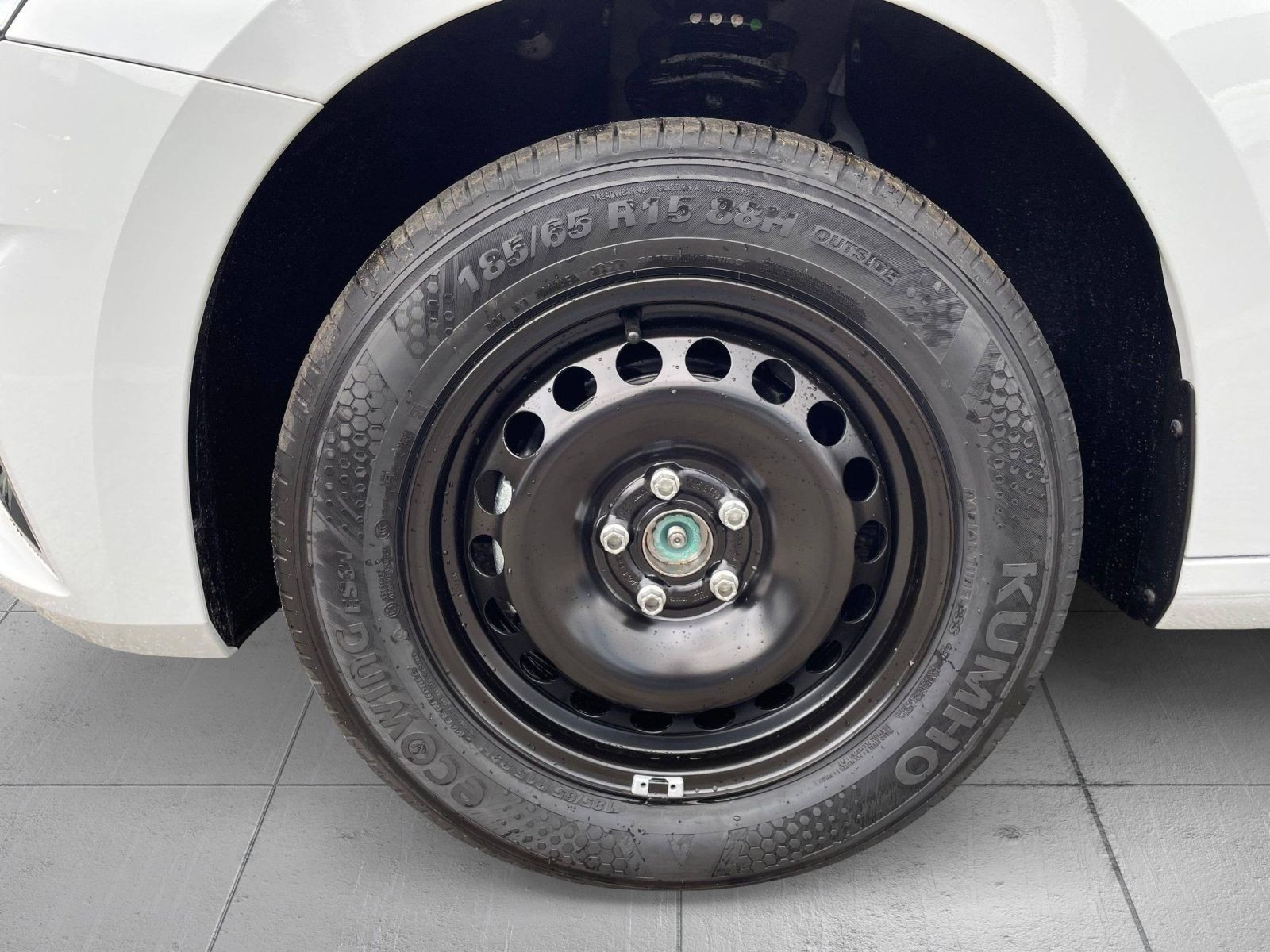 Skoda Fabia Essence 1,0 MPI 59 kW 5-Gang-Schaltgetriebe