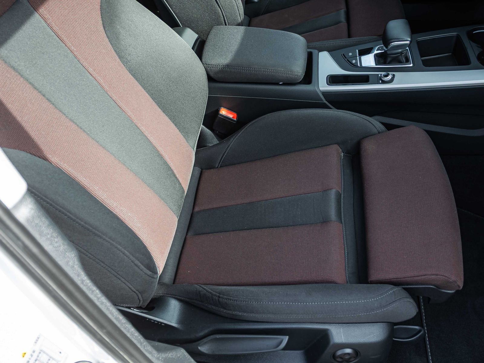 Audi A4 Avant S line 40TDI Stronic Navi LED GRA EPH