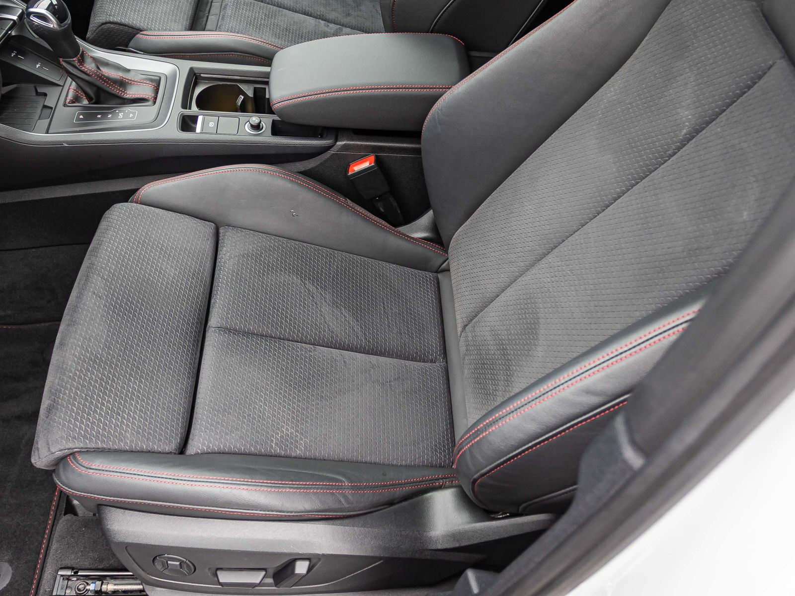 Audi Q3 Sline 35TDI Stronic Navi LED Panorama ACC AHK