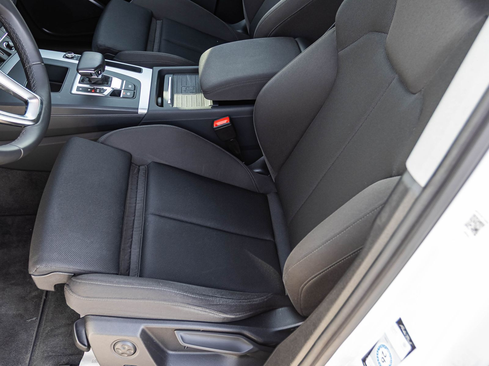 Audi Q5 Advanced 40TDI qu Navi LED HuD Panorama ACC