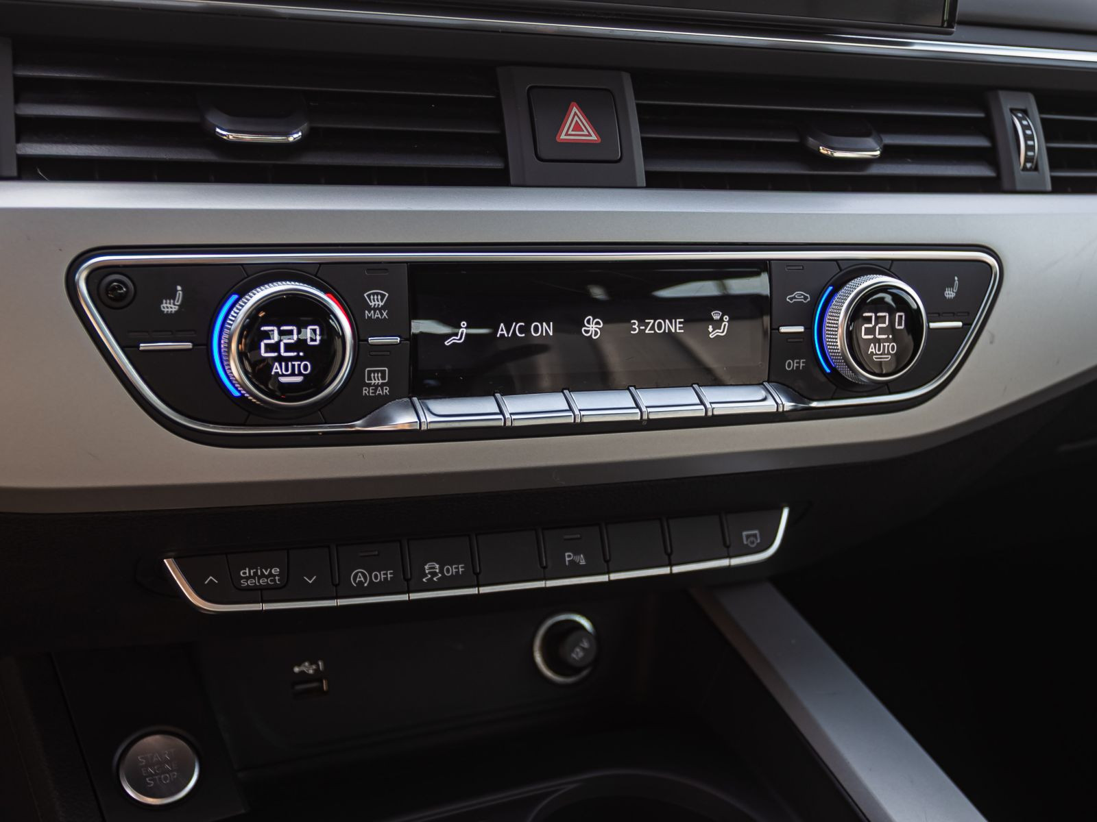 Audi A4 Avant 40TFSI Stronic Navi Matrix HuD GRA EPH