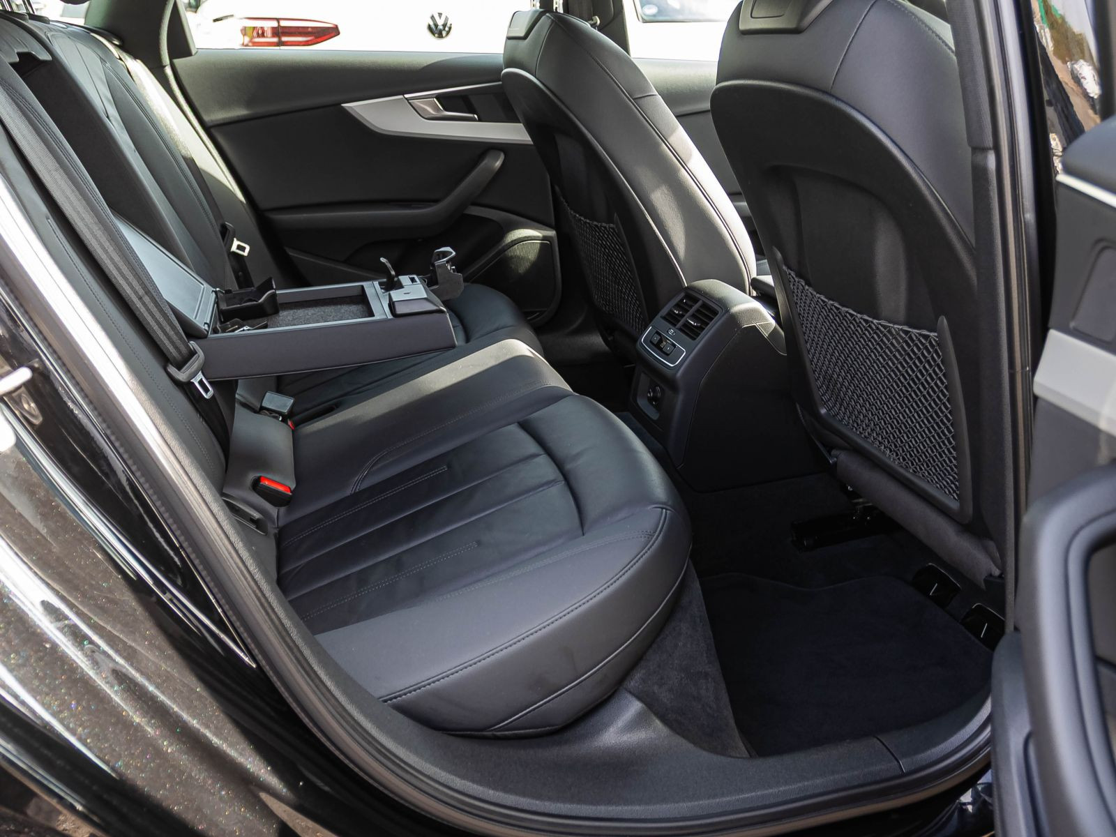 Audi A4 Avant 40TFSI Stronic Navi Matrix HuD GRA EPH