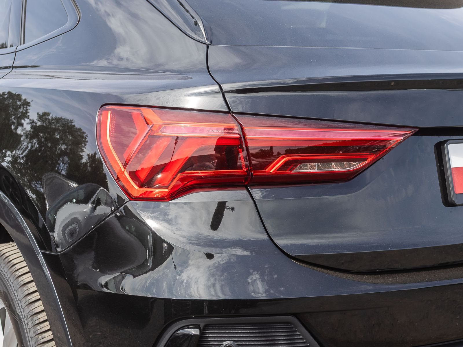 Audi Q3 Sportback S line 35TFSI Navi LED CarPlay GRA