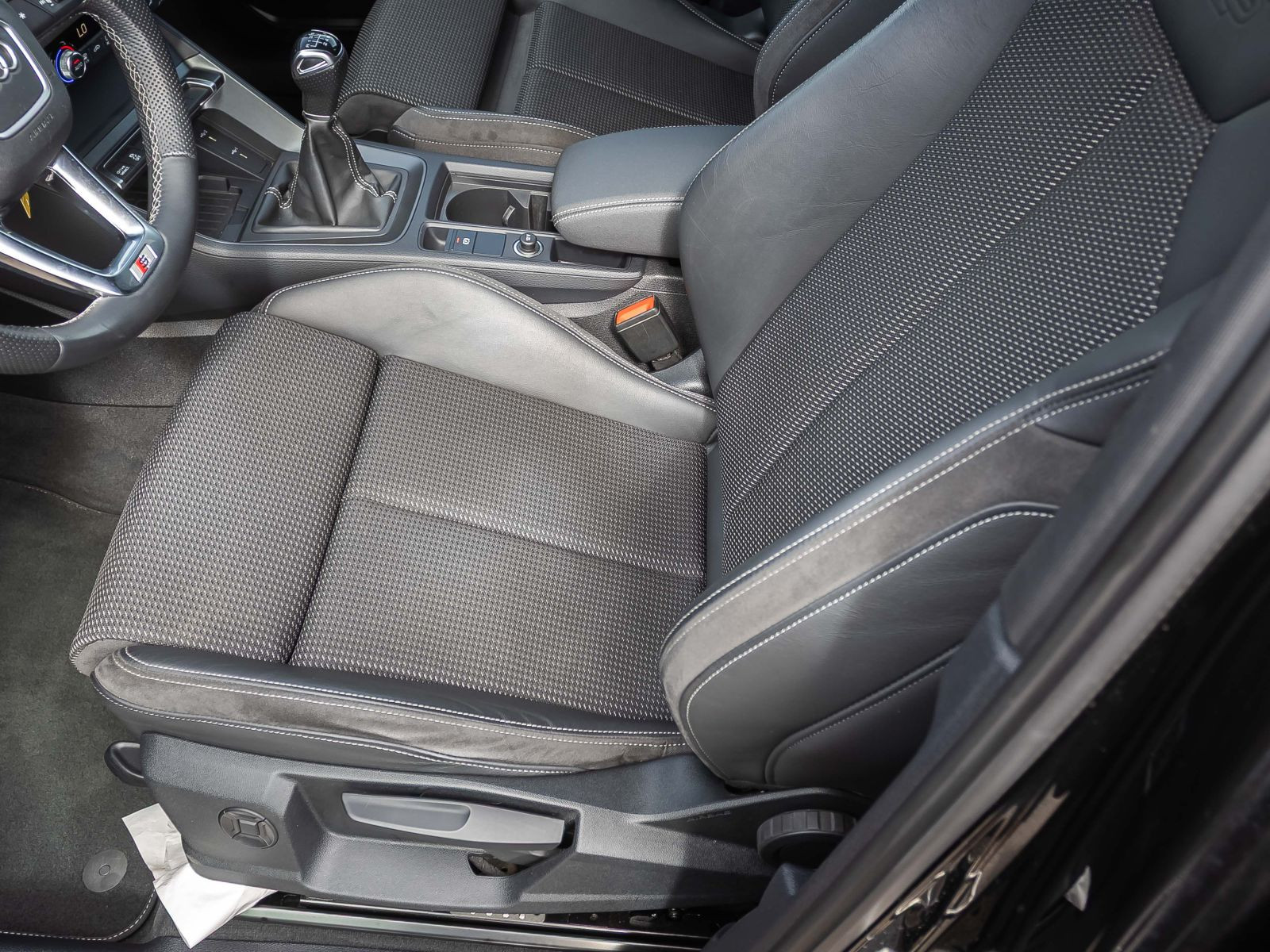 Audi Q3 Sportback S line 35TFSI Navi LED CarPlay GRA