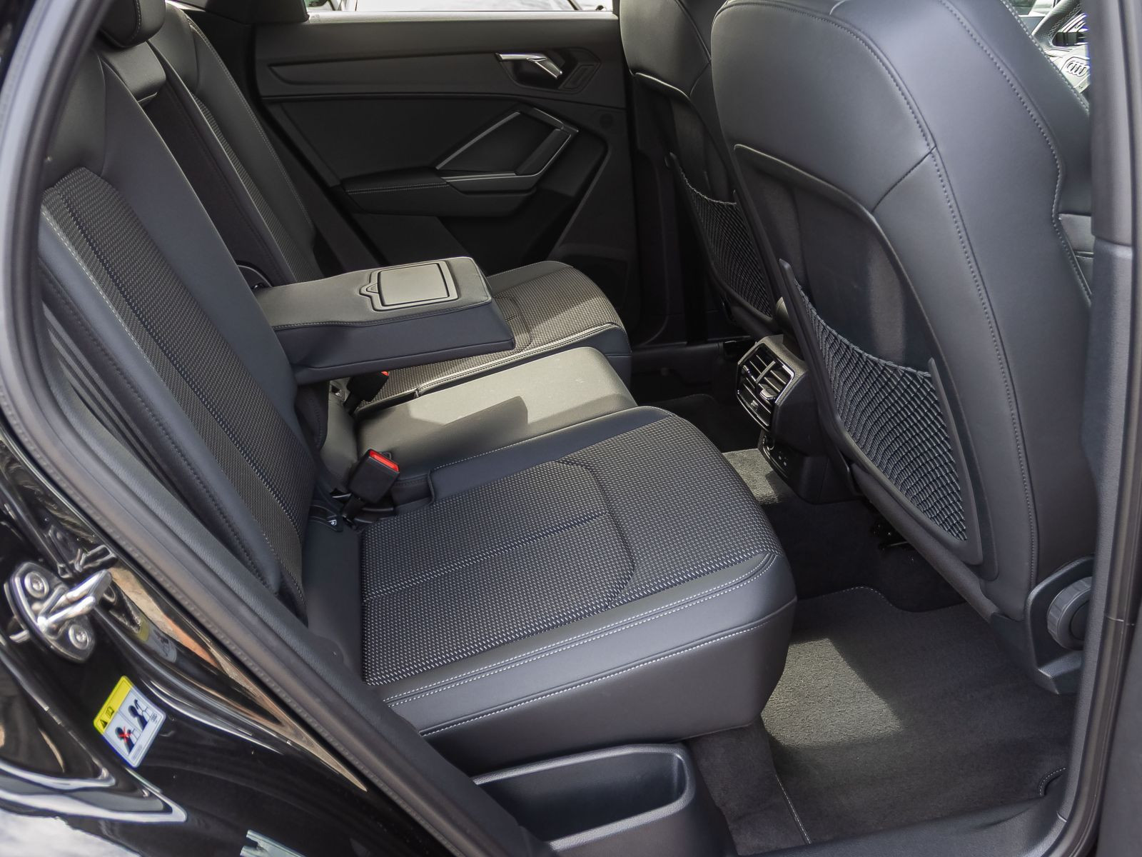 Audi Q3 Sportback S line 35TFSI Navi LED CarPlay GRA
