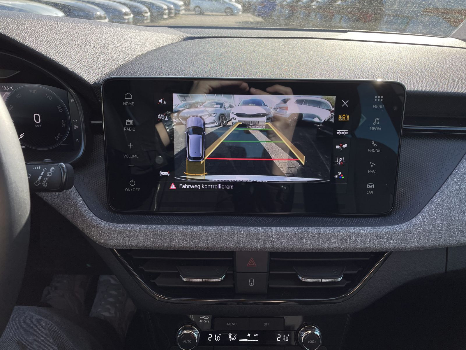 Skoda Kamiq Tour 1.0 TSI Navi LED EPH ACC