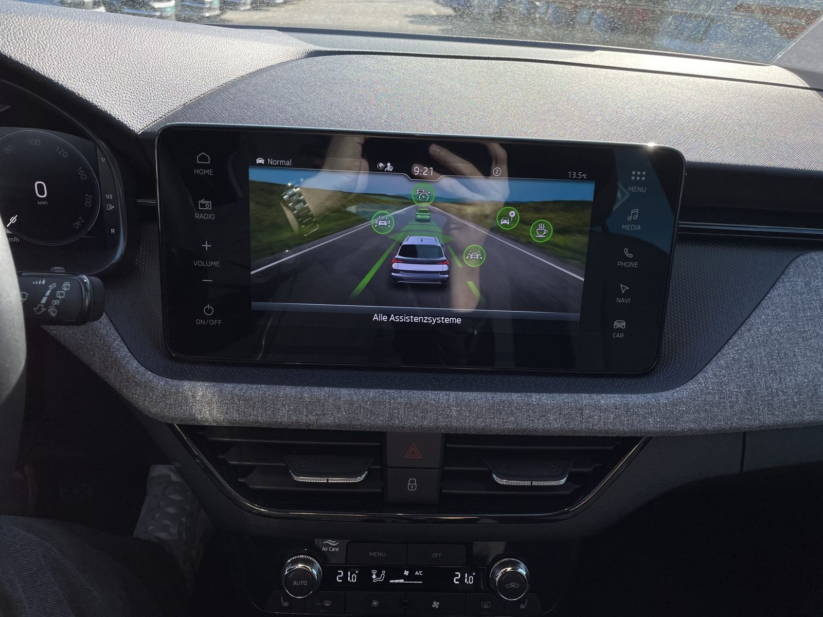 Skoda Kamiq Tour 1.0 TSI Navi LED EPH ACC