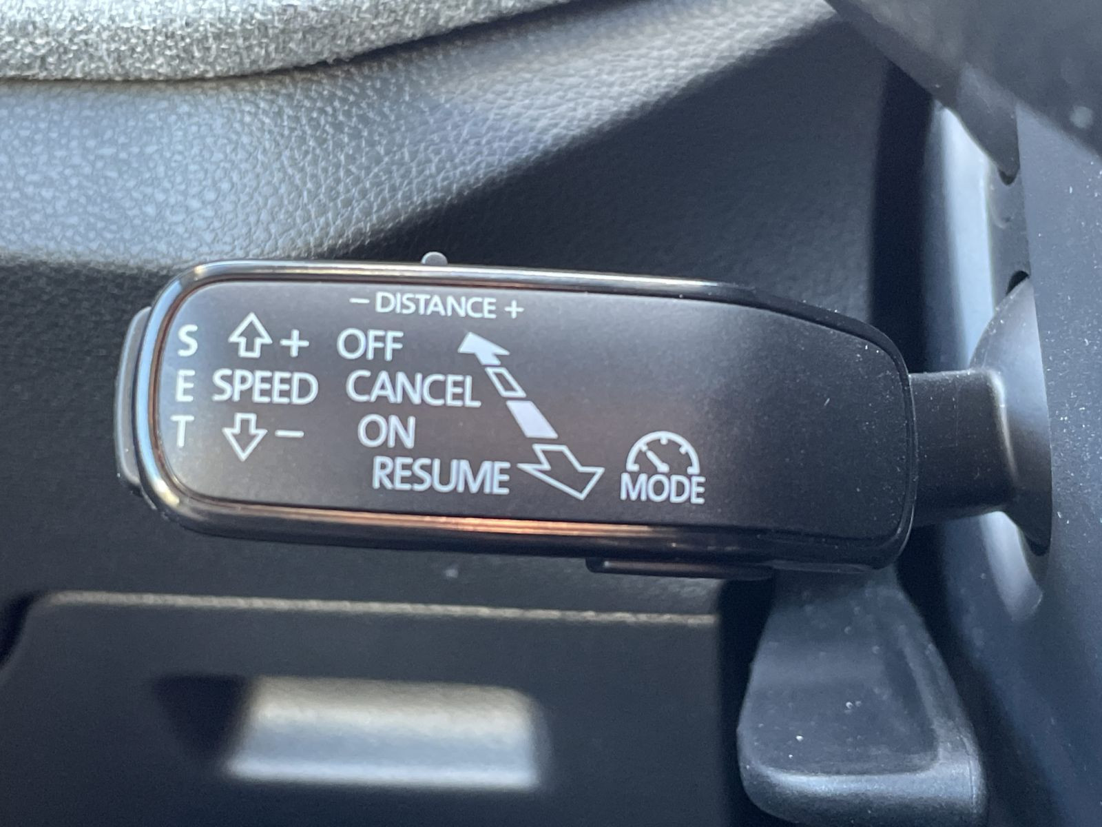 Skoda Kamiq Tour 1.0 TSI Navi LED EPH ACC