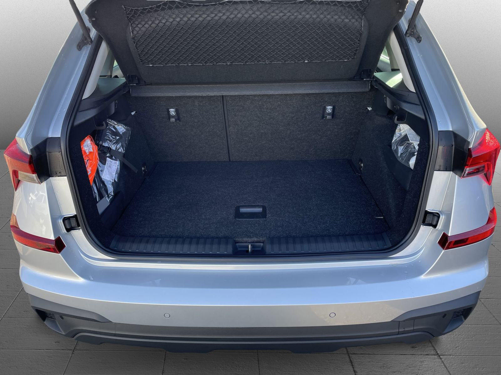 Skoda Kamiq Tour 1.0 TSI Navi LED EPH ACC