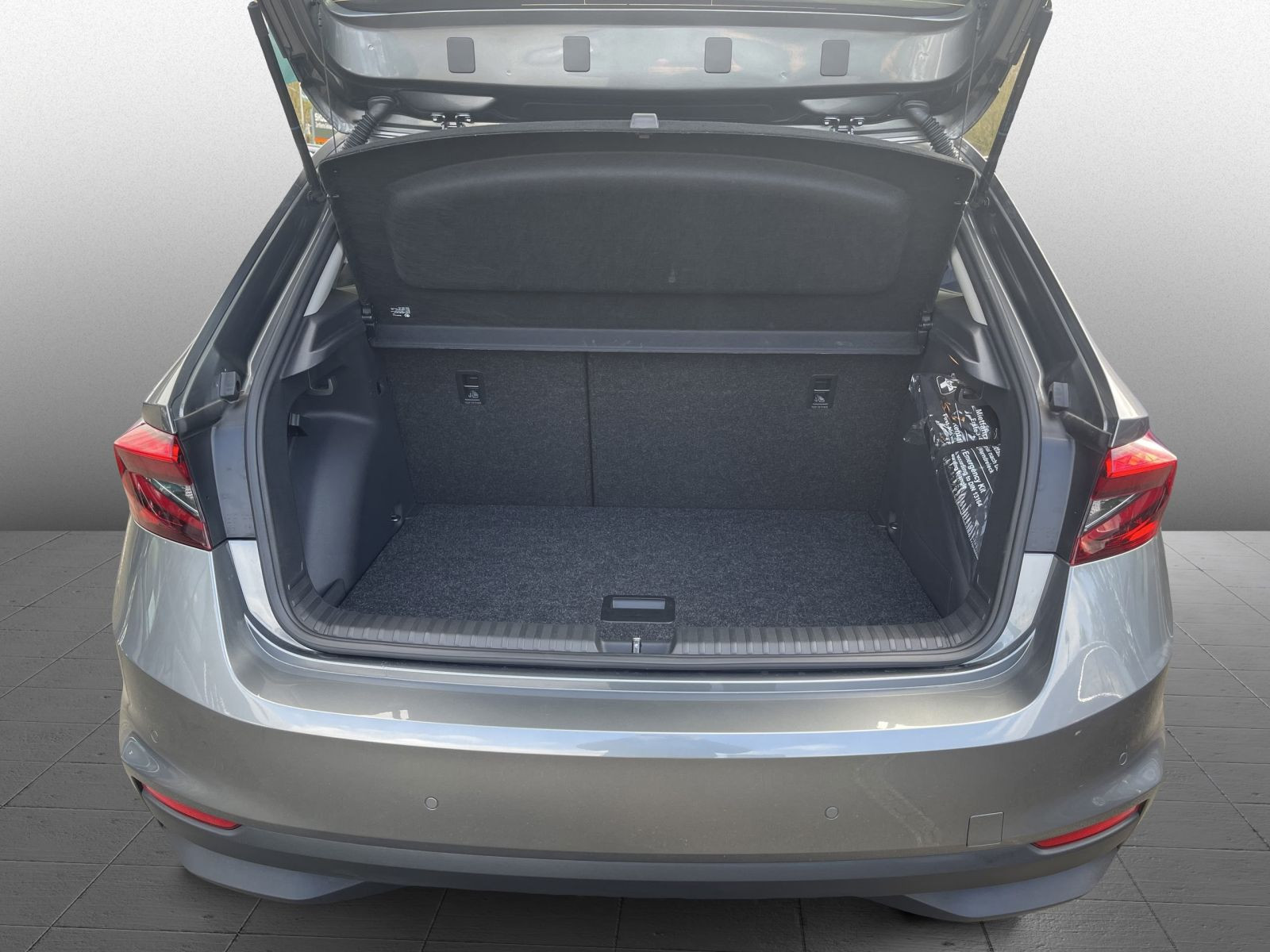 Skoda Fabia Tour 1.0 TSI EPH LED CarPlay