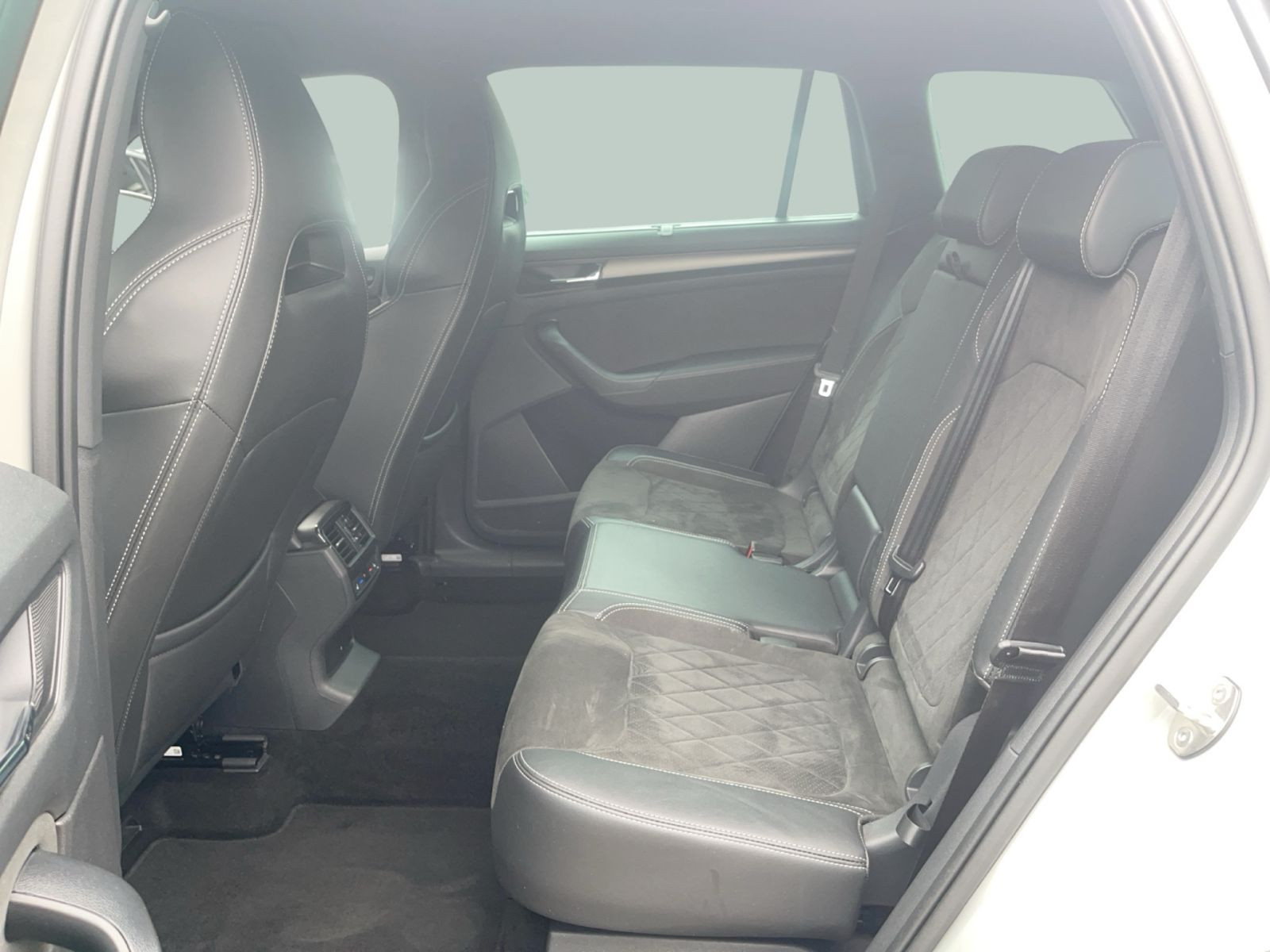 Skoda Kodiaq Sportline 2.0TDI 4x4 DSG Navi EPH GRA AHK
