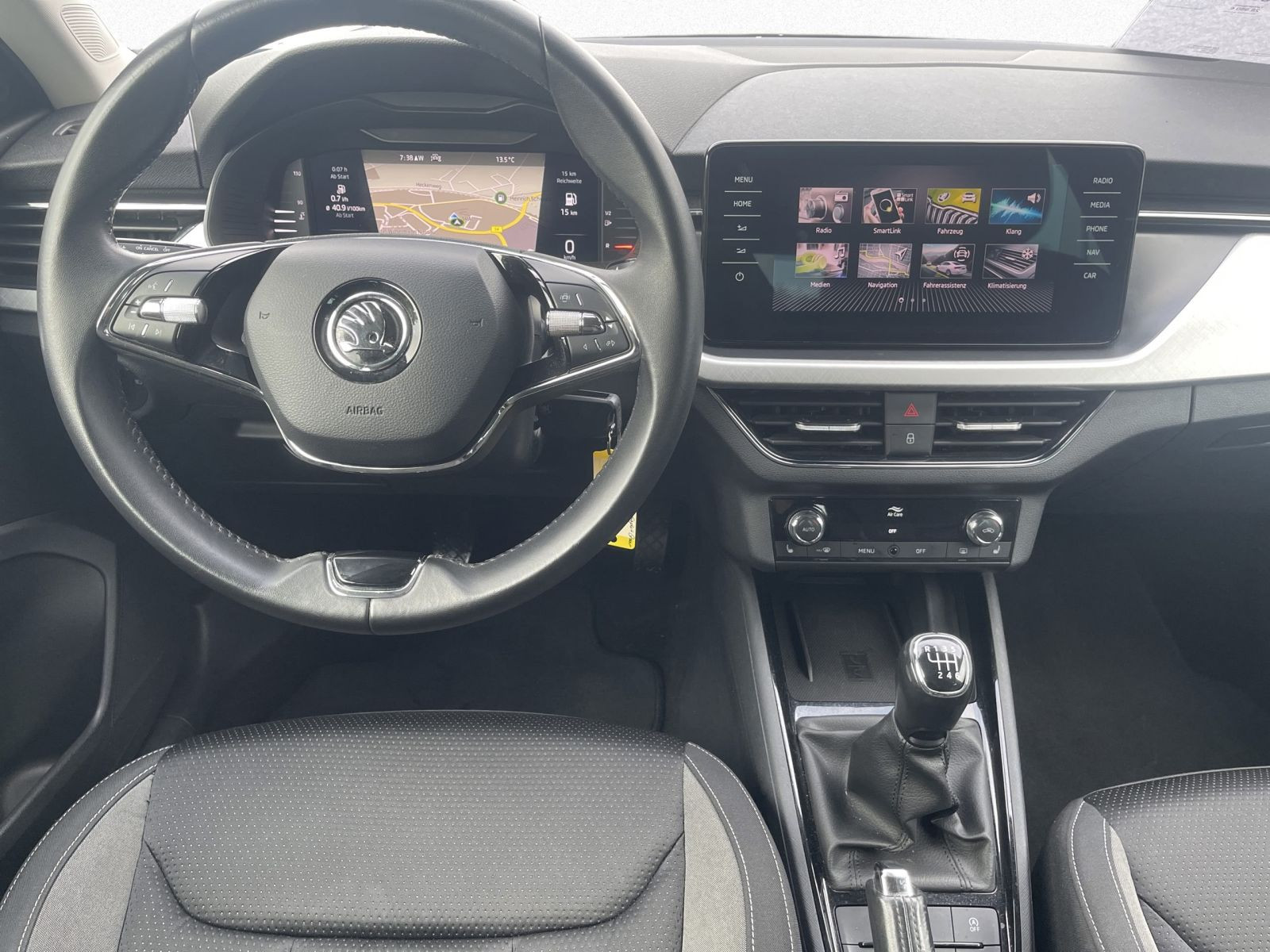 Skoda Kamiq Tour 1.0 TSI 81 kW  Navi LED CarPlay Business Paket