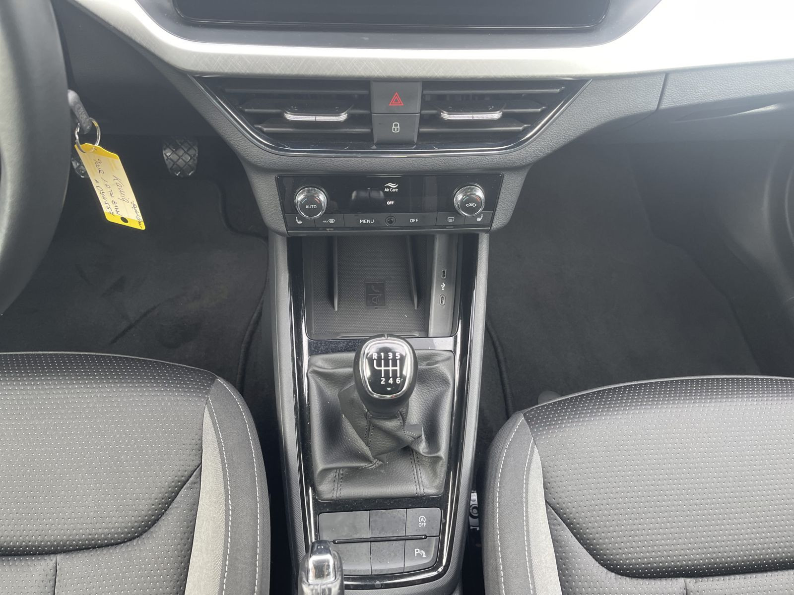 Skoda Kamiq Tour 1.0 TSI 81 kW  Navi LED CarPlay Business Paket