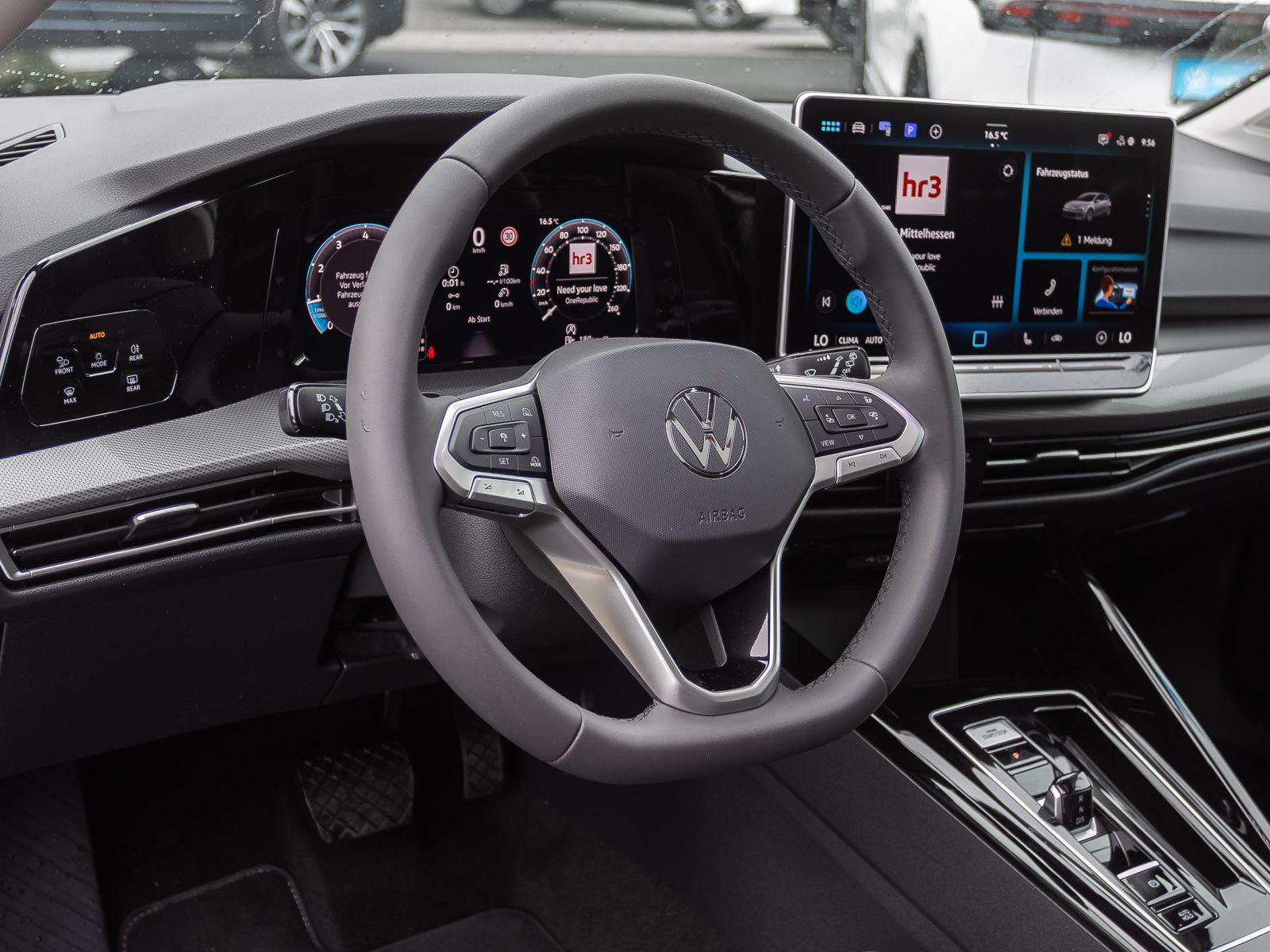 Volkswagen Golf VIII Style 1.5 eTSI DSG Matrix Panorama ACC