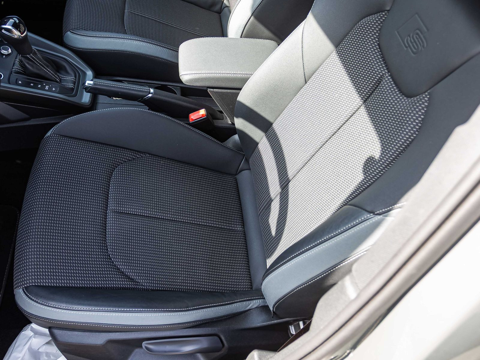 Audi A1 Sportback S line 40TFSI Stronic Navi LED GRA