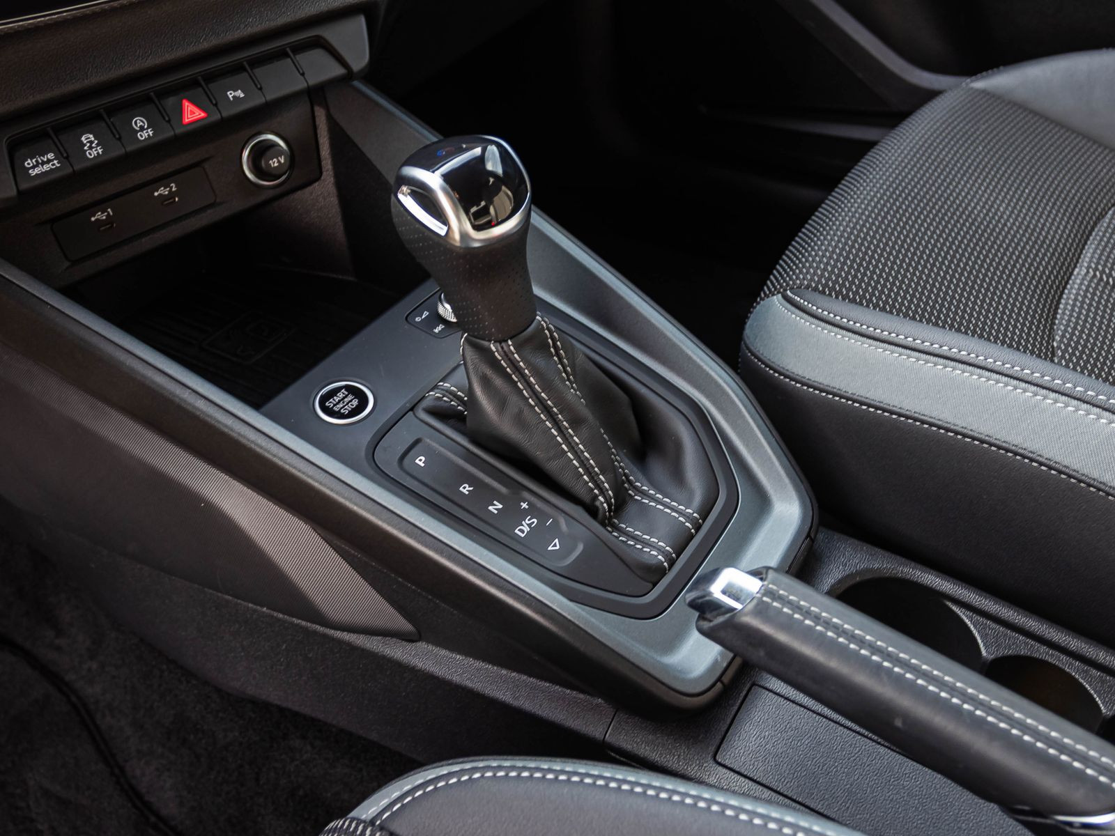 Audi A1 Sportback S line 40TFSI Stronic Navi LED GRA