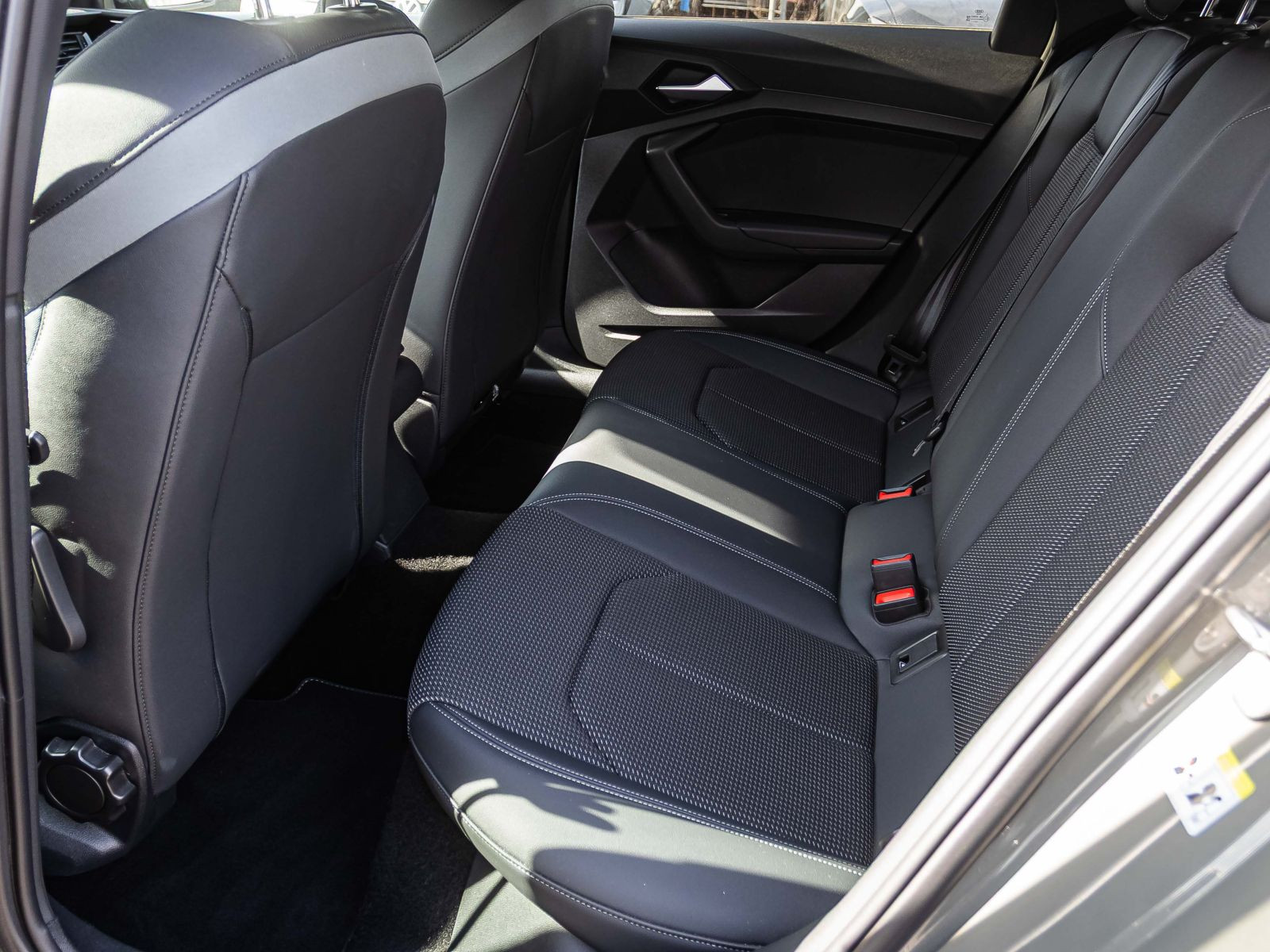 Audi A1 Sportback S line 40TFSI Stronic Navi LED GRA