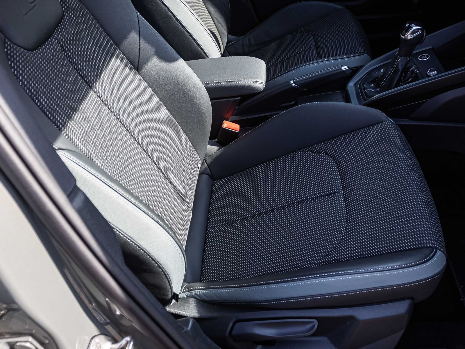 Audi A1 Sportback S line 40TFSI Stronic Navi LED GRA