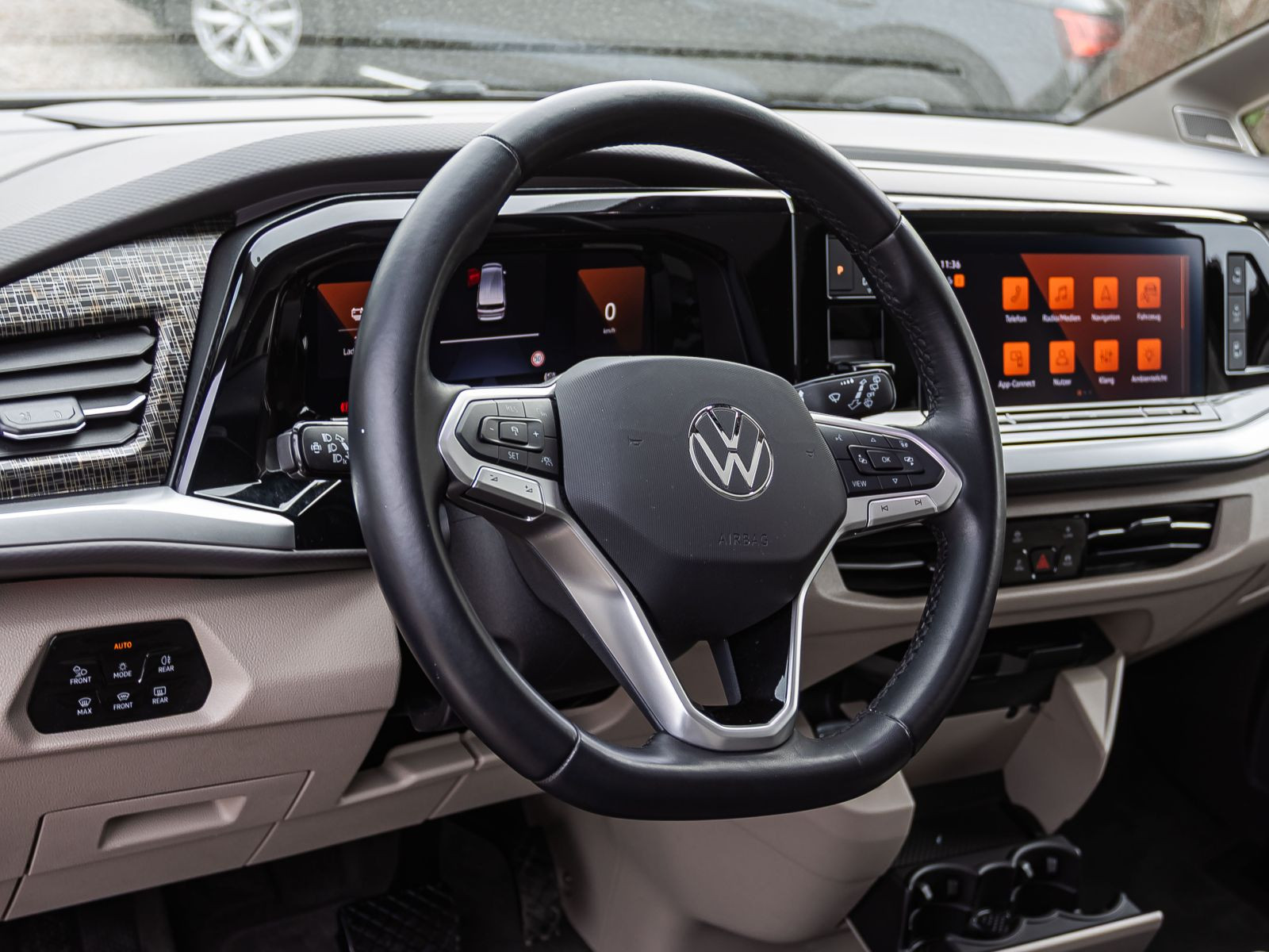 Volkswagen Multivan Life 1.4 eHybrid Navi Matrix HuD Panorama