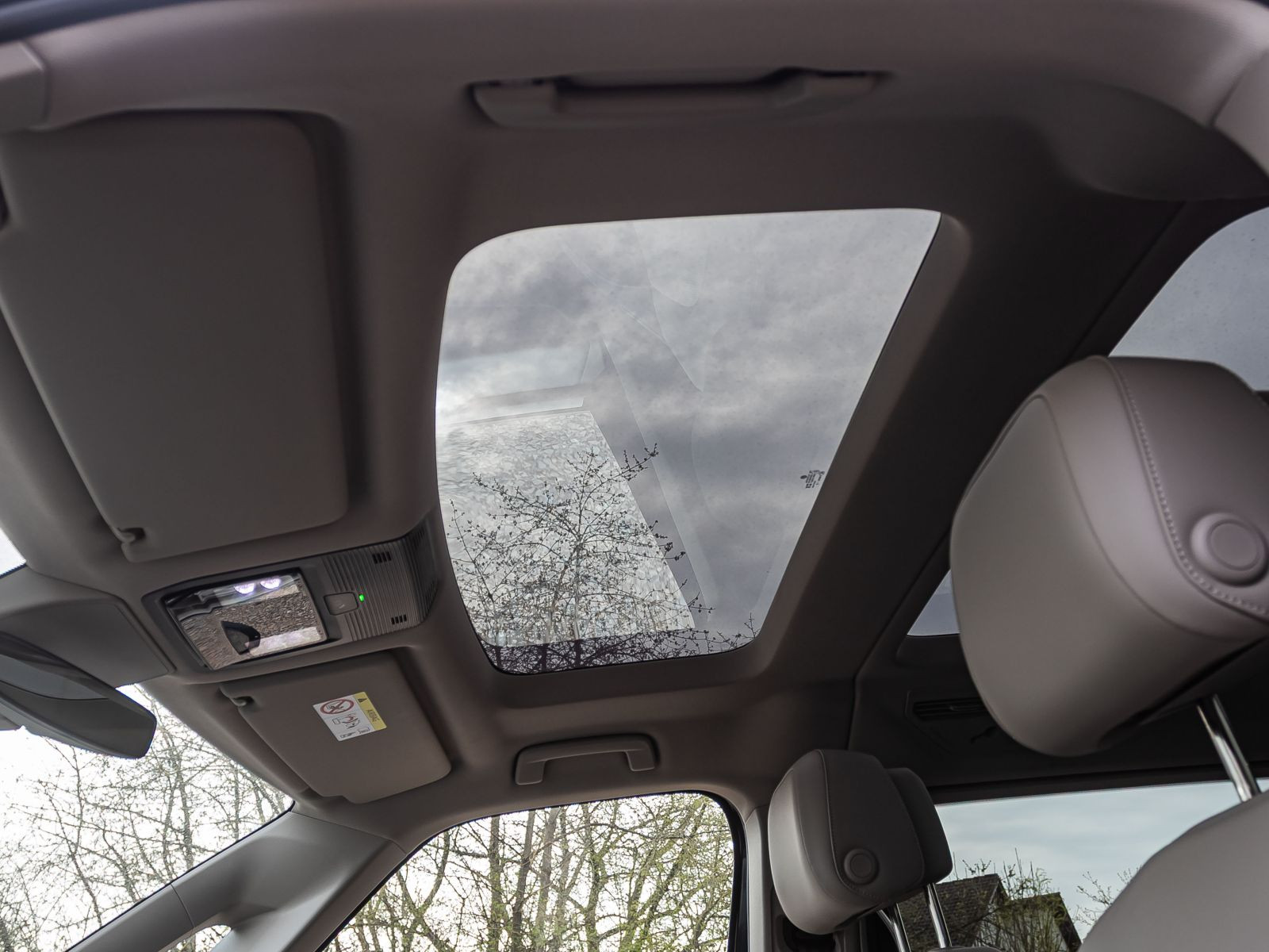 Volkswagen Multivan Life 1.4 eHybrid Navi Matrix HuD Panorama