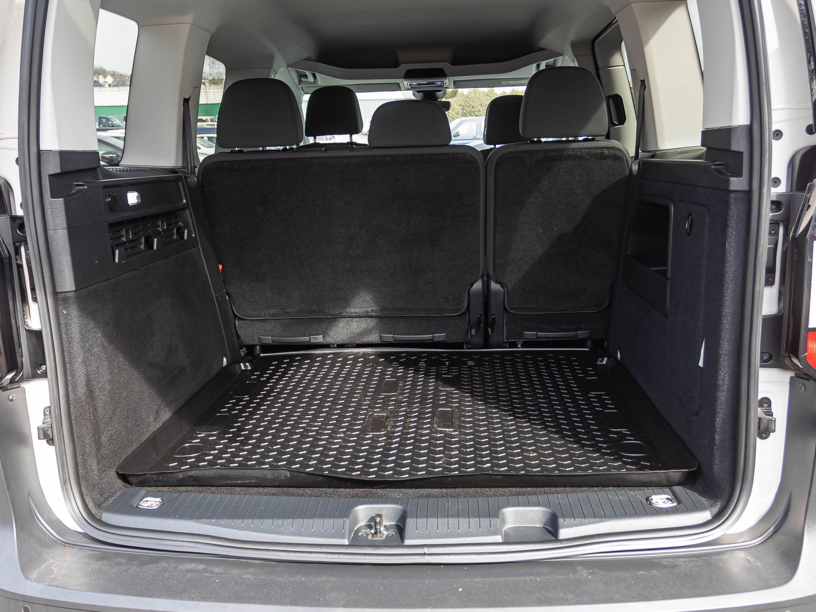 Volkswagen Caddy Kombi Basis 2.0TDI Klima GRA EPH DAB AHK