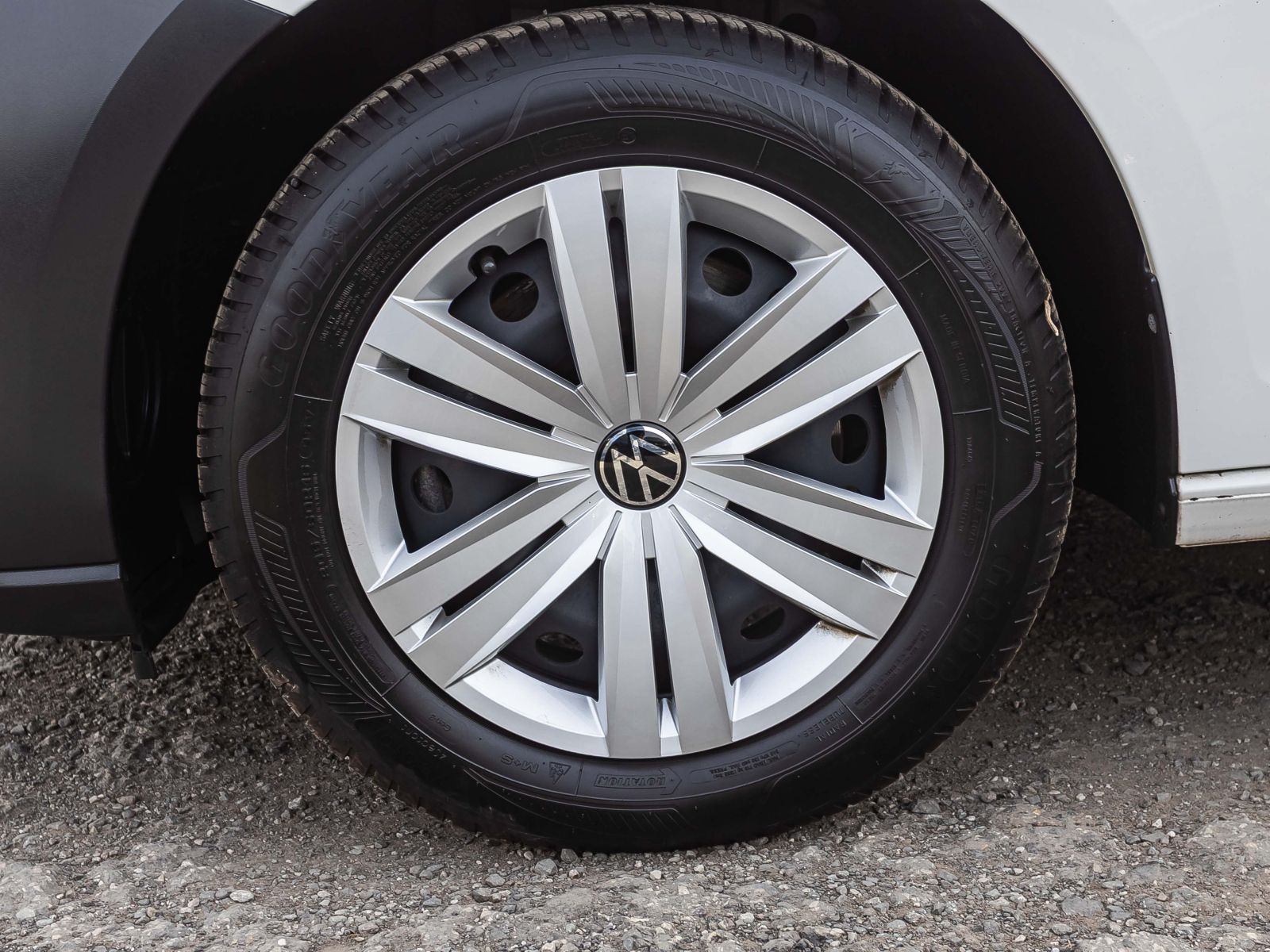 Volkswagen Caddy Kombi Basis 2.0TDI Klima GRA EPH DAB AHK