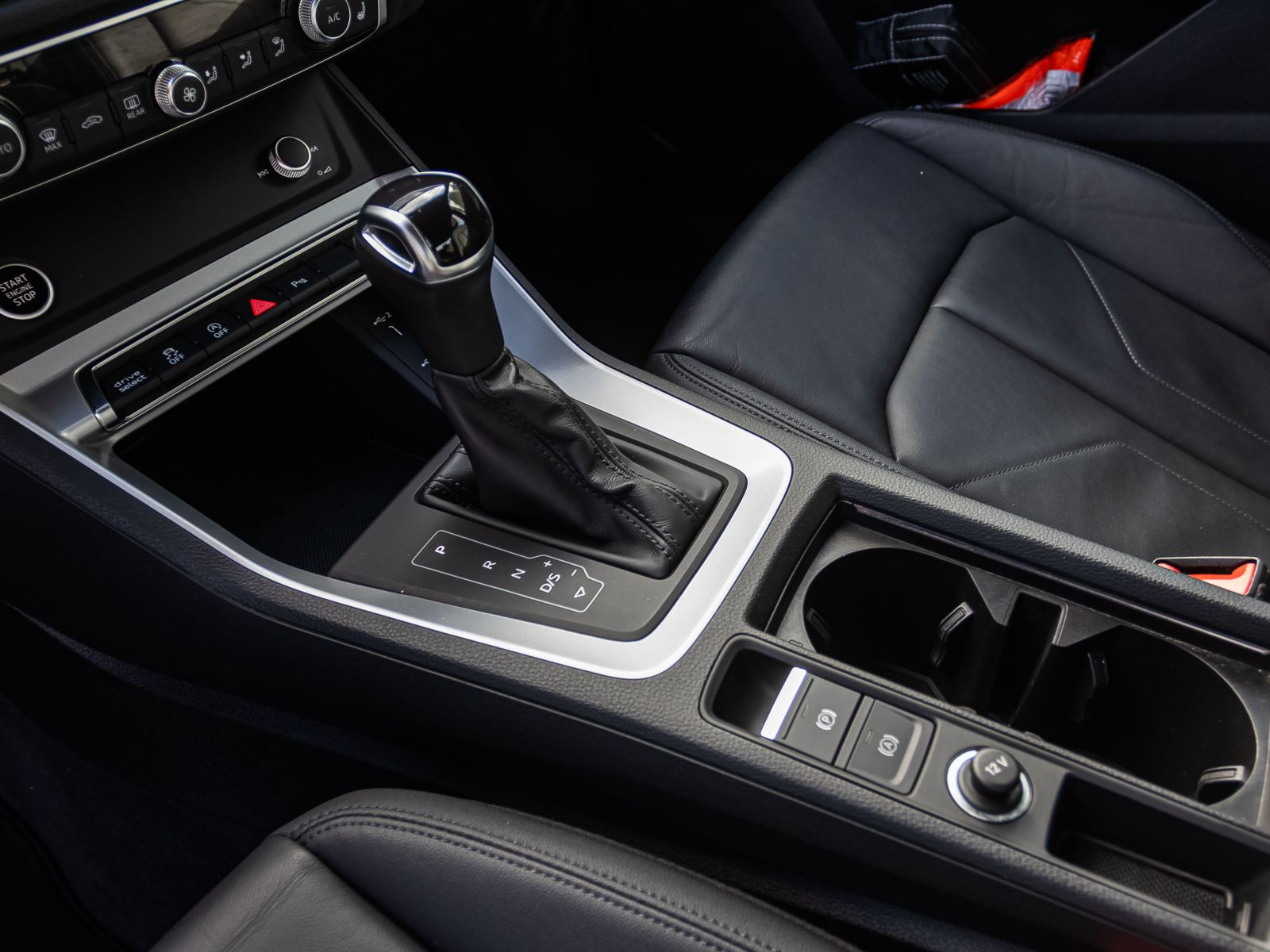 Audi Q3 advanced 40TDI qu. Stronic Navi LED GRA EPH