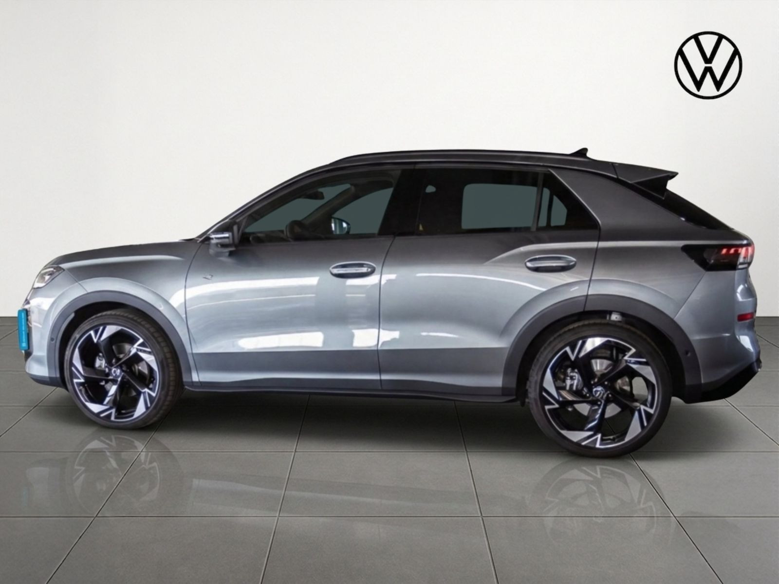 Volkswagen T-Roc R-Line 1.5 eTSI DSG Navi Matrix HuD Panorama AHK