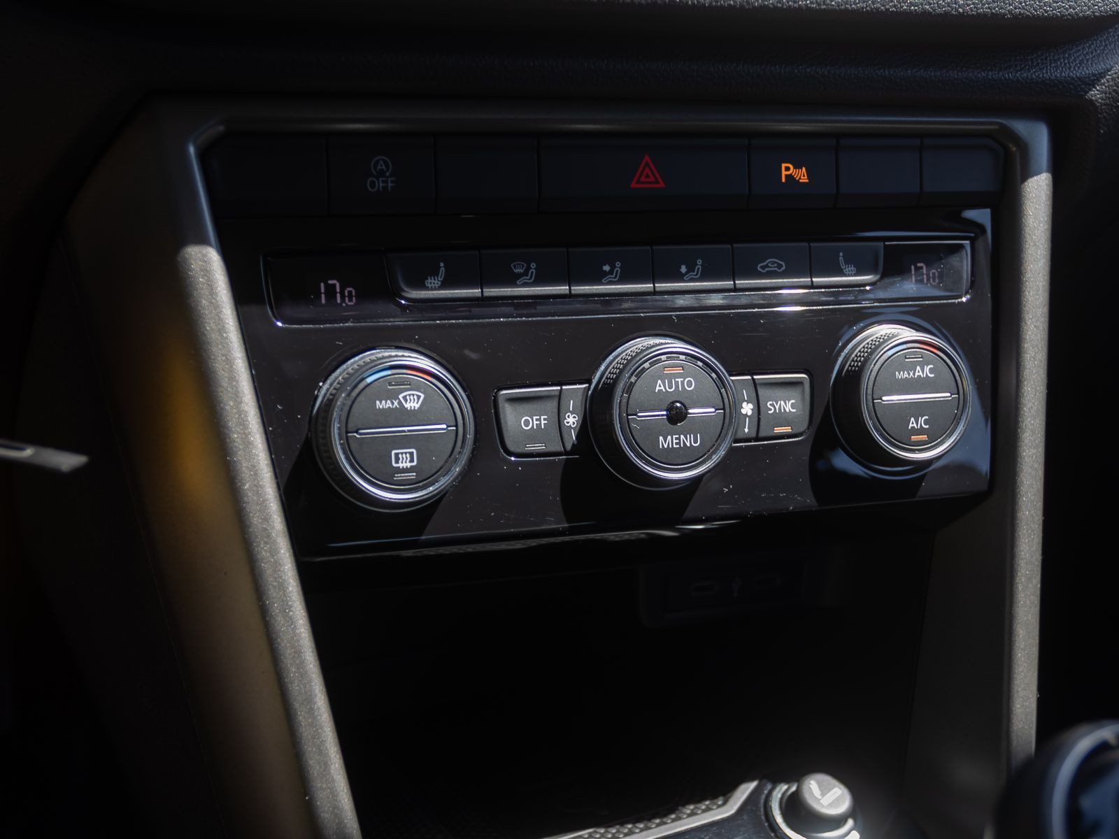 Volkswagen T-Roc Style 1.0TSI Navi LED ACC EPH CarPlay DAB