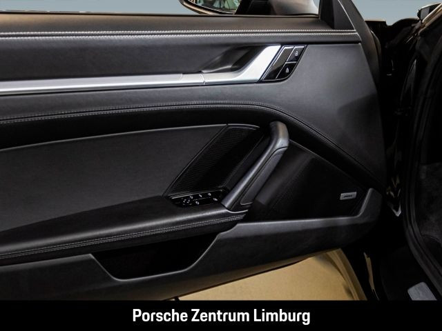 Porsche 992 911 Carrera 4S Cabrio Sportabgas Sportfahrwerk