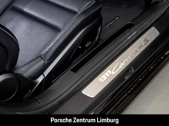 Porsche 992 911 Carrera 4S Cabrio Sportabgas Sportfahrwerk