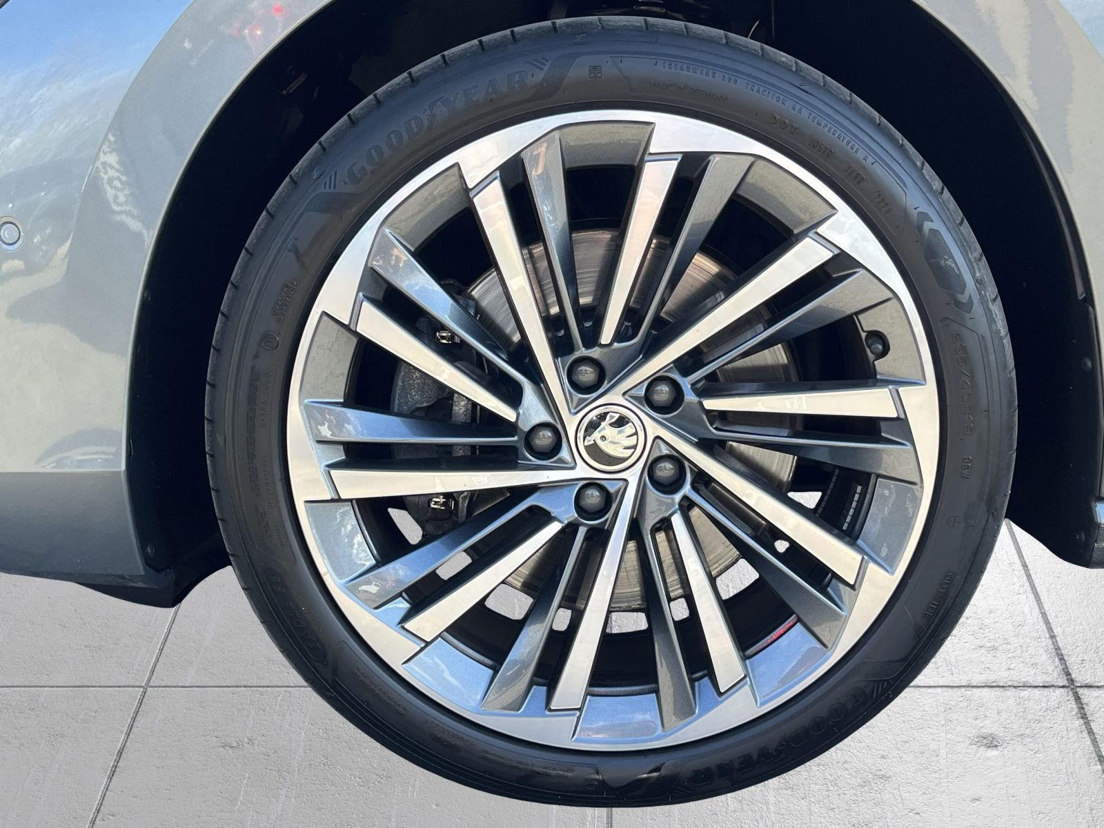 Skoda Superb L&K 2.0TDI 4x4 DSG LED HuD ACC EPH AHK