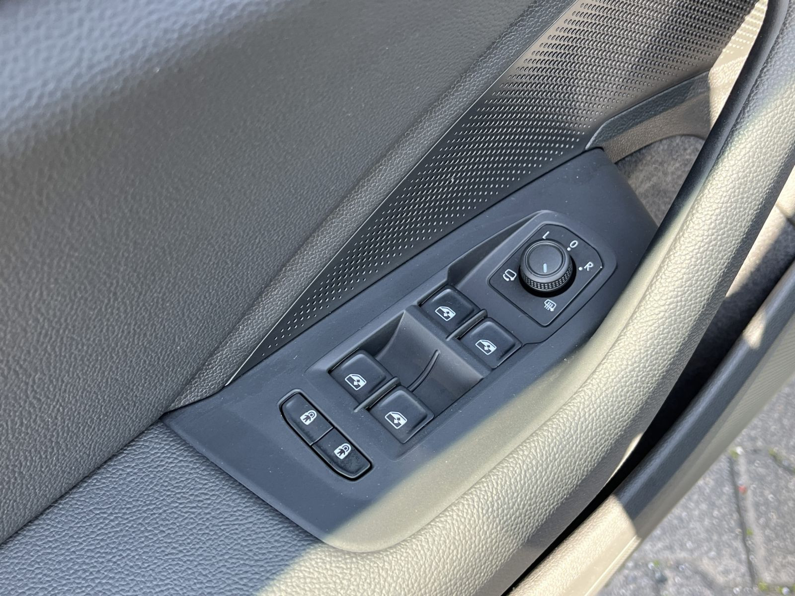 Skoda Superb L&K 2.0TDI 4x4 DSG LED HuD ACC EPH AHK