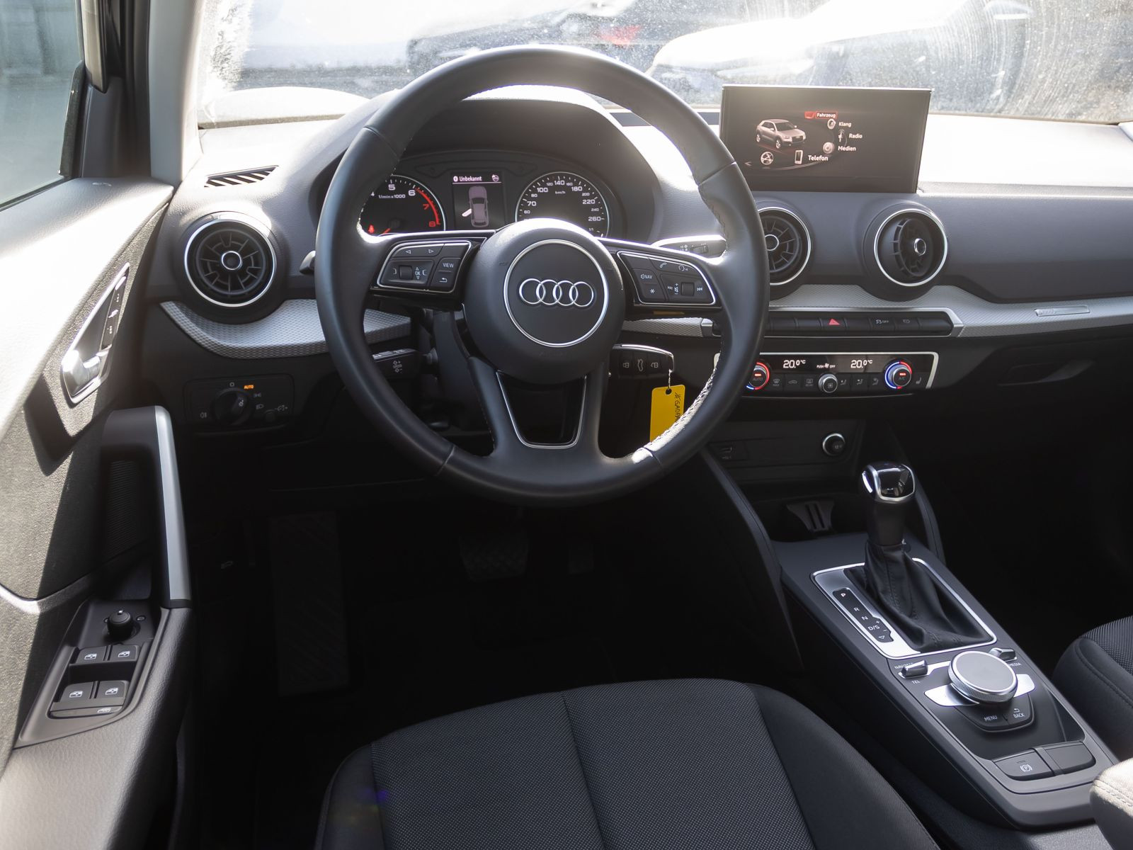 Audi Q2 35TFSI Stronic LED GRA EPH CarPlay DAB