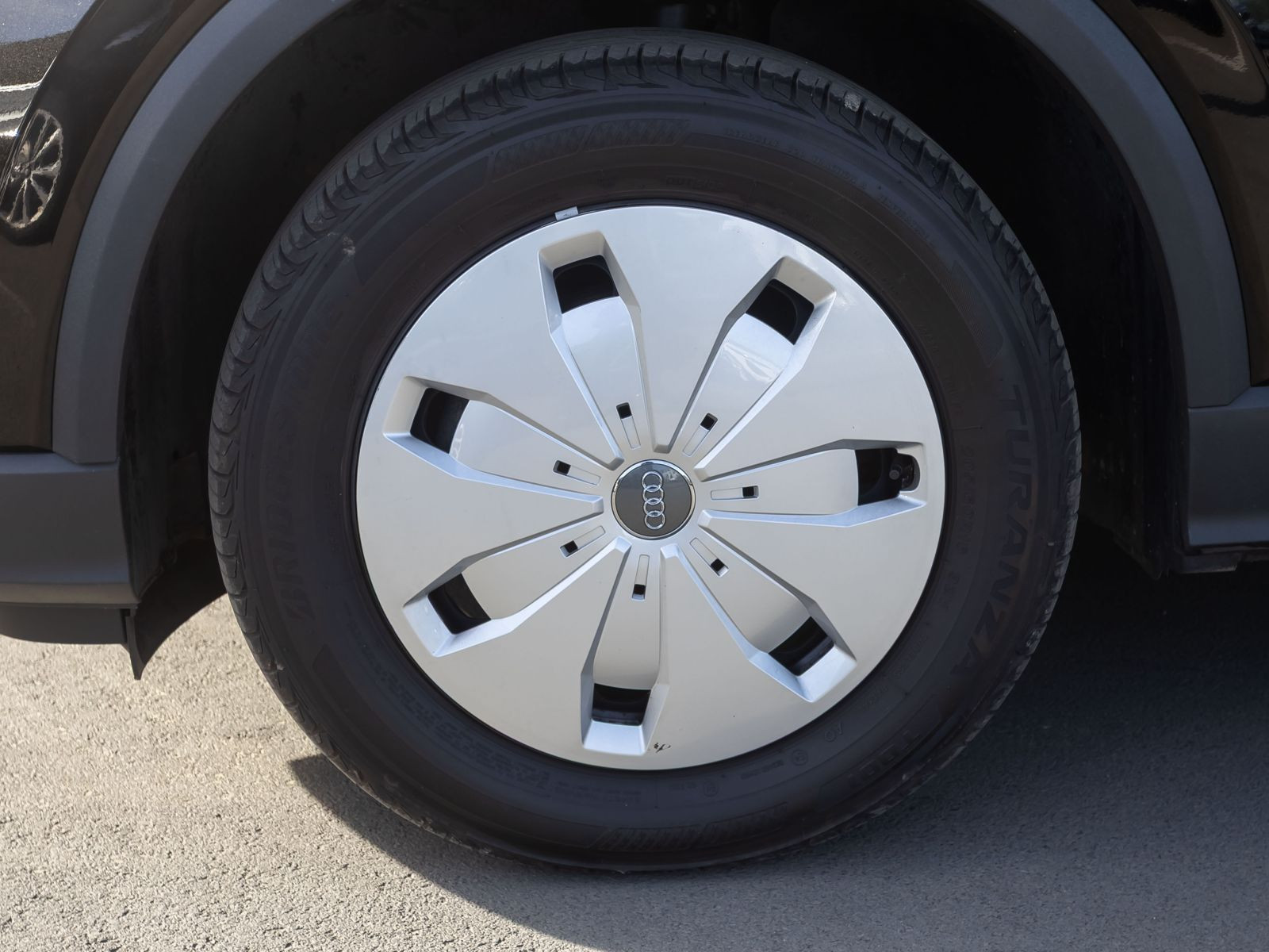 Audi Q2 35TFSI Stronic LED GRA EPH CarPlay DAB